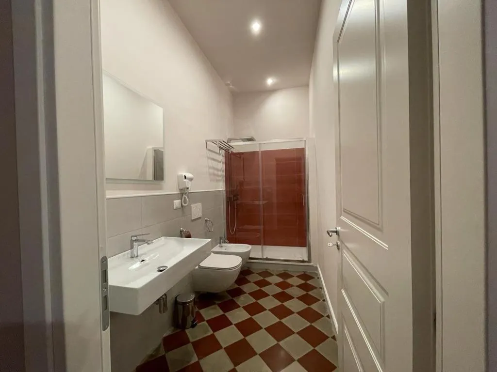 Toilet in B&B Romeo Luxury Rooms