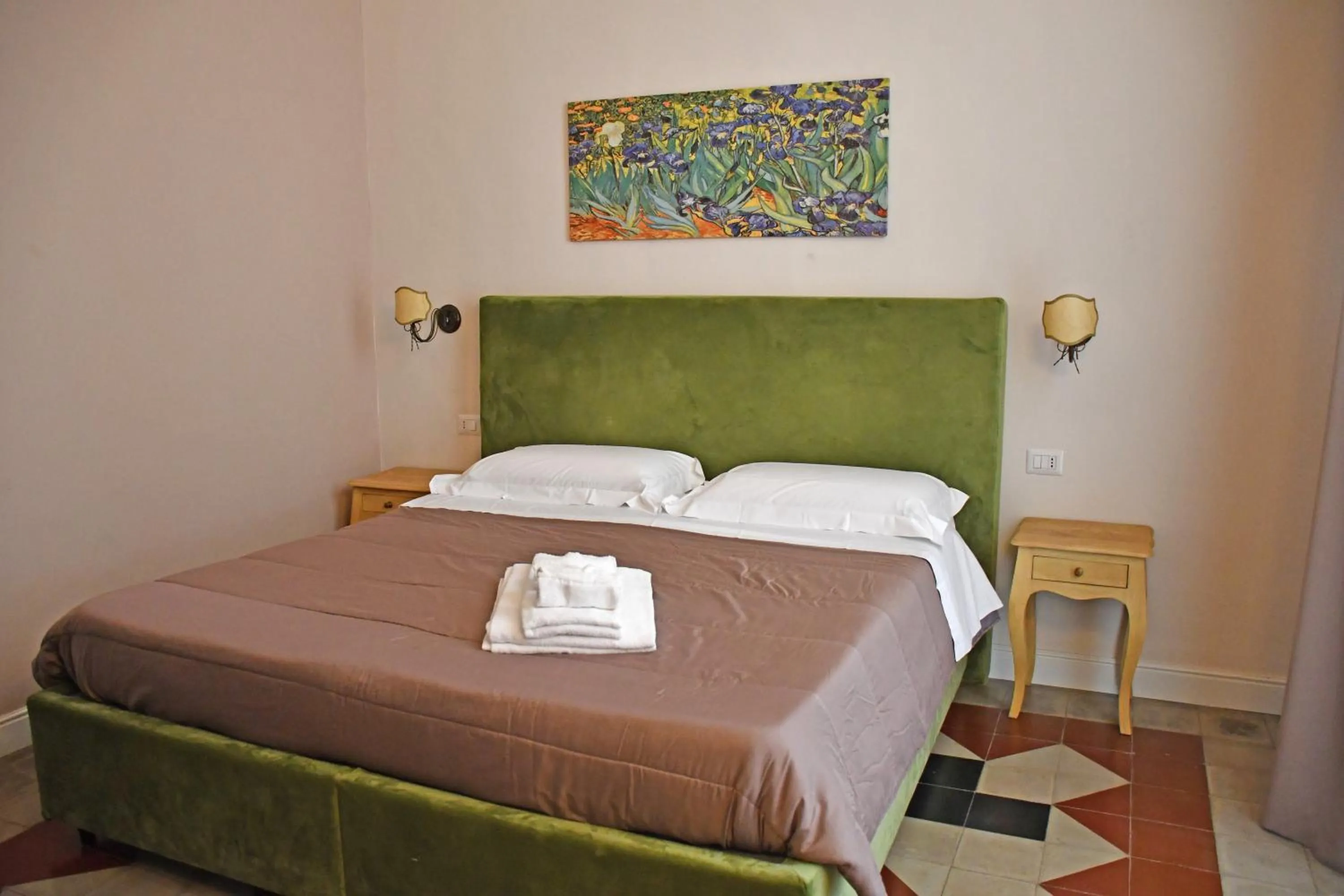 Bedroom, Bed in B&B Romeo Luxury Rooms