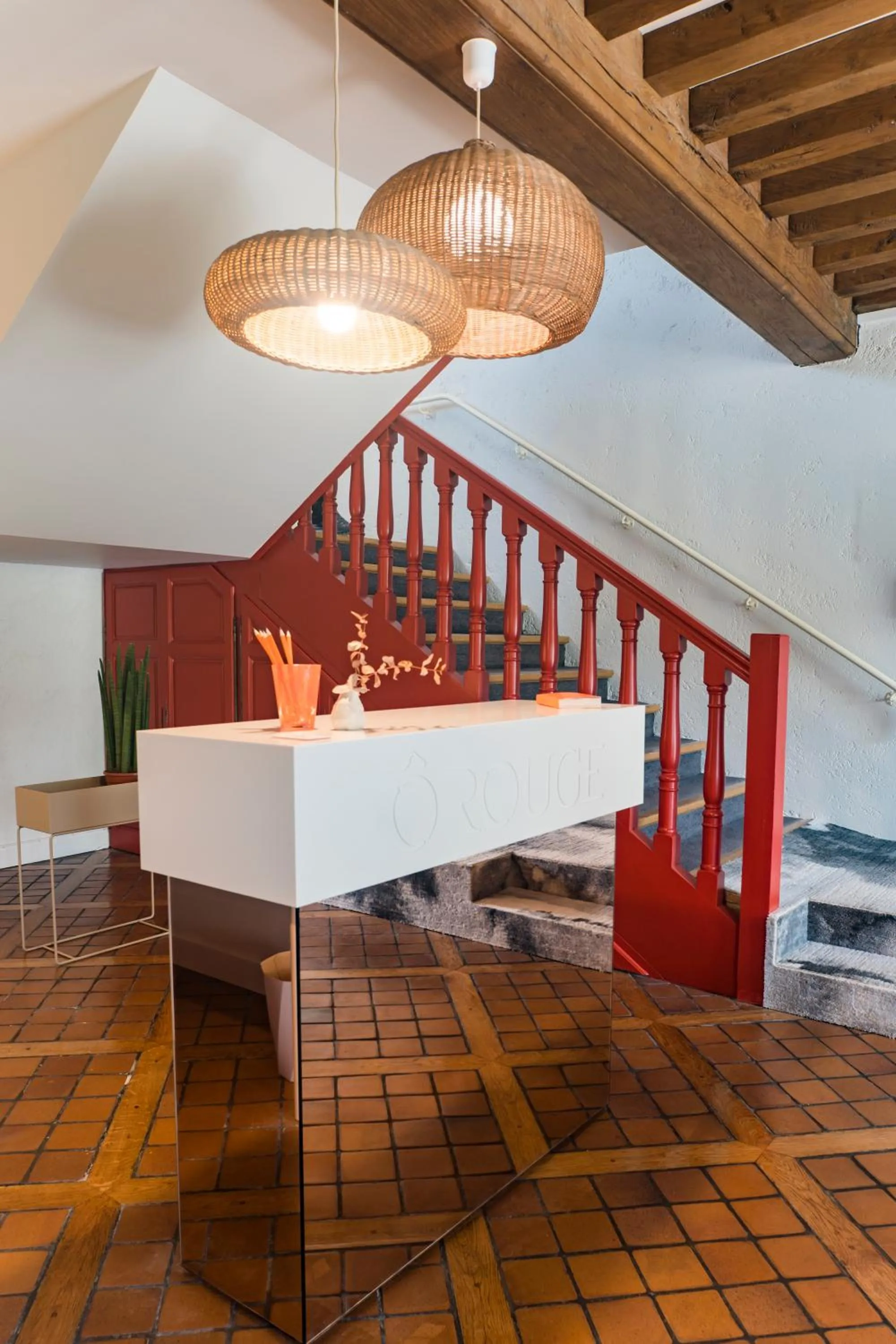 Lobby or reception in Hôtel-Spa Ô Rouge - Gevrey-Chambertin - Teritoria