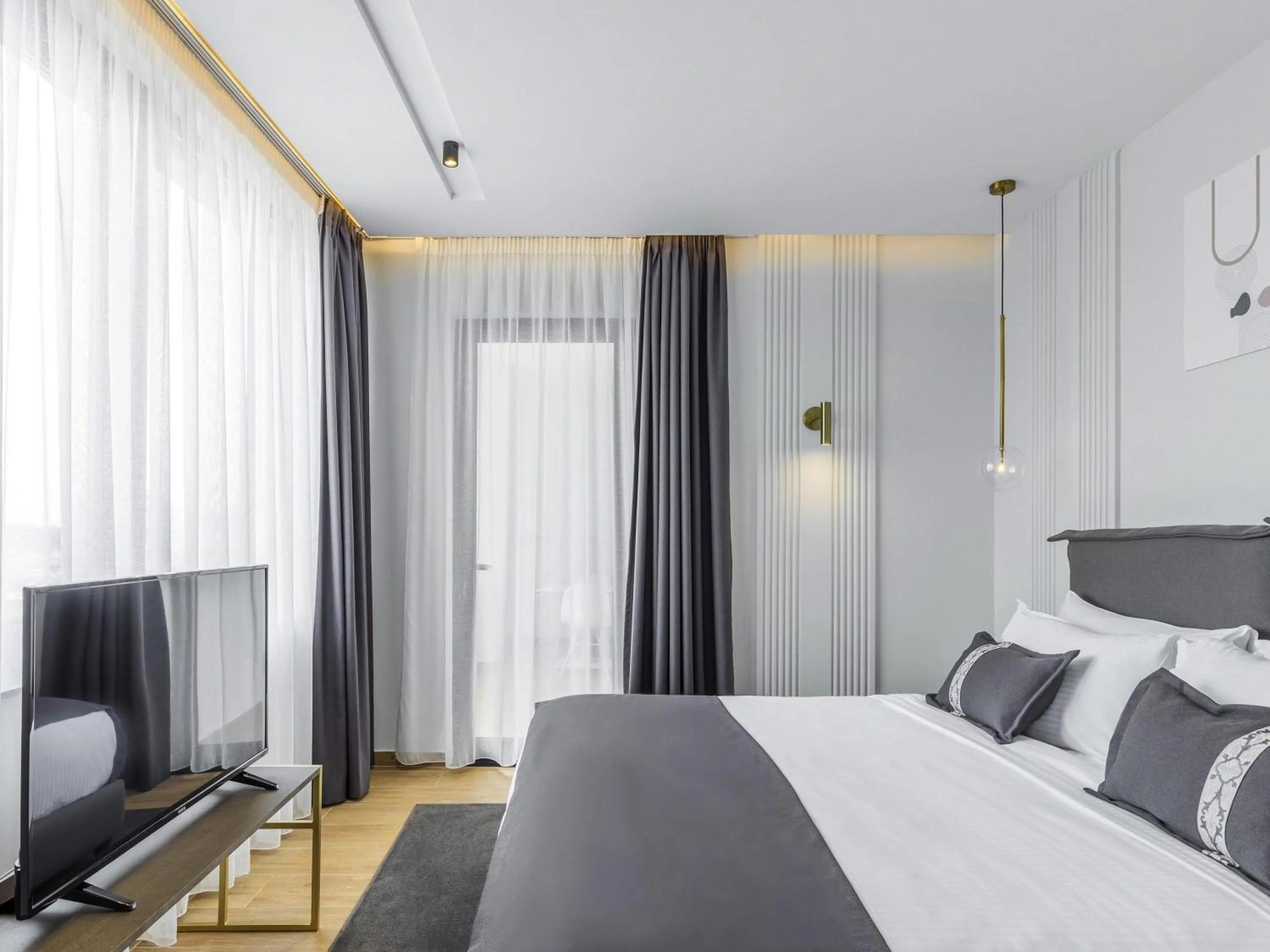 Bedroom, Bed in Mövenpick Hotel Lalez Durres