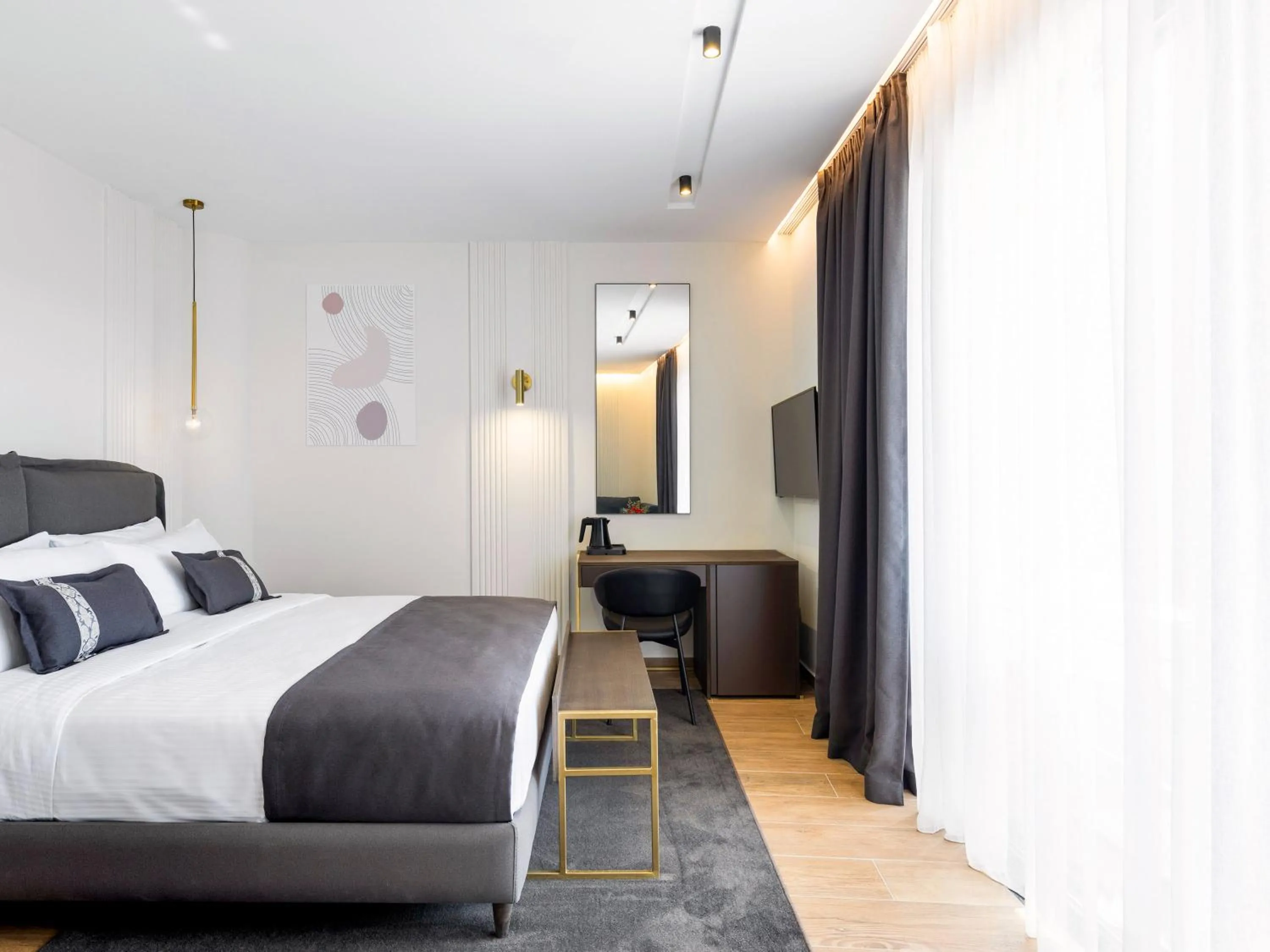 Bed in Mövenpick Hotel Lalez Durres