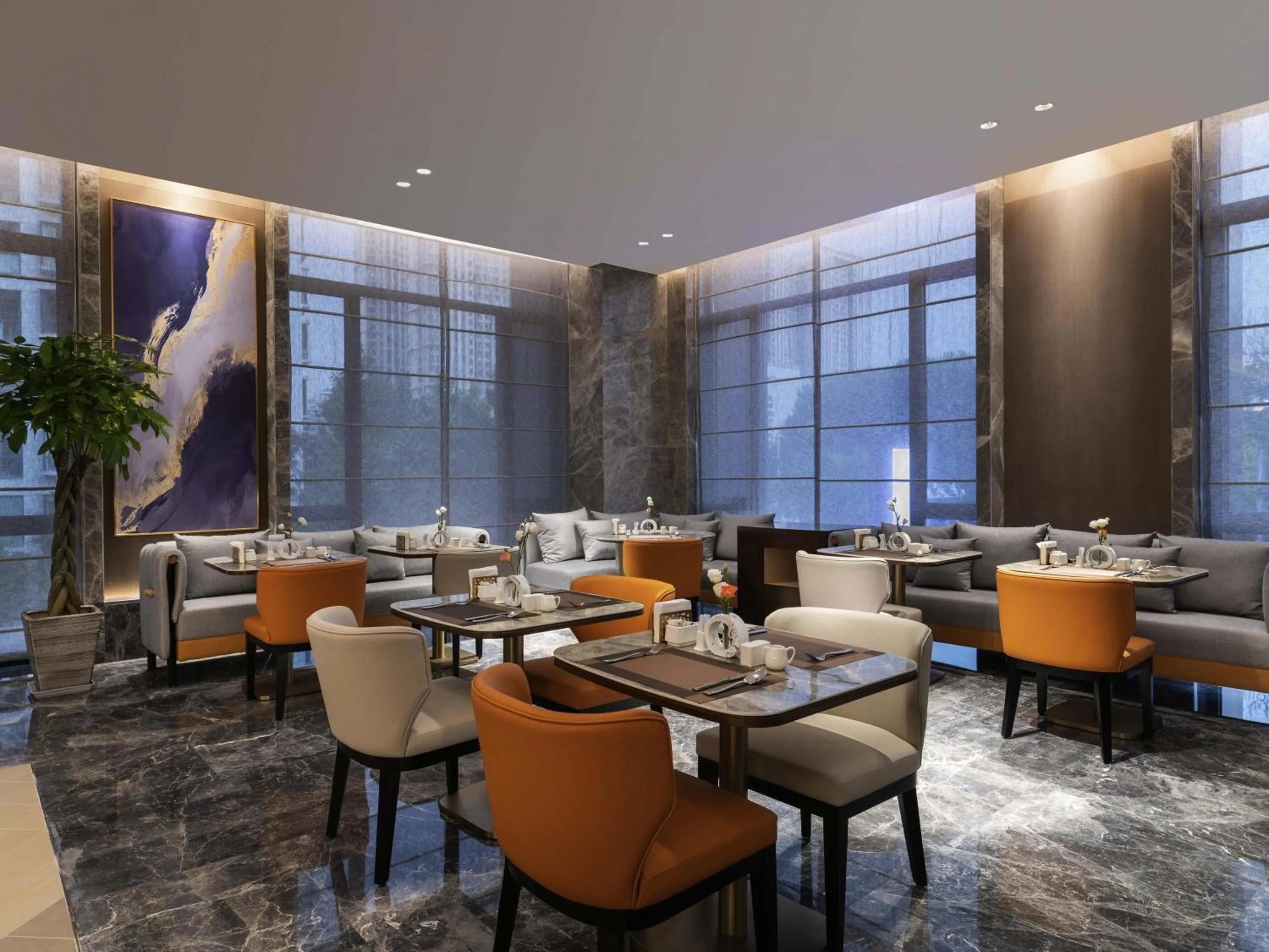 Restaurant/places to eat in Novotel Tianjin Drum Tower