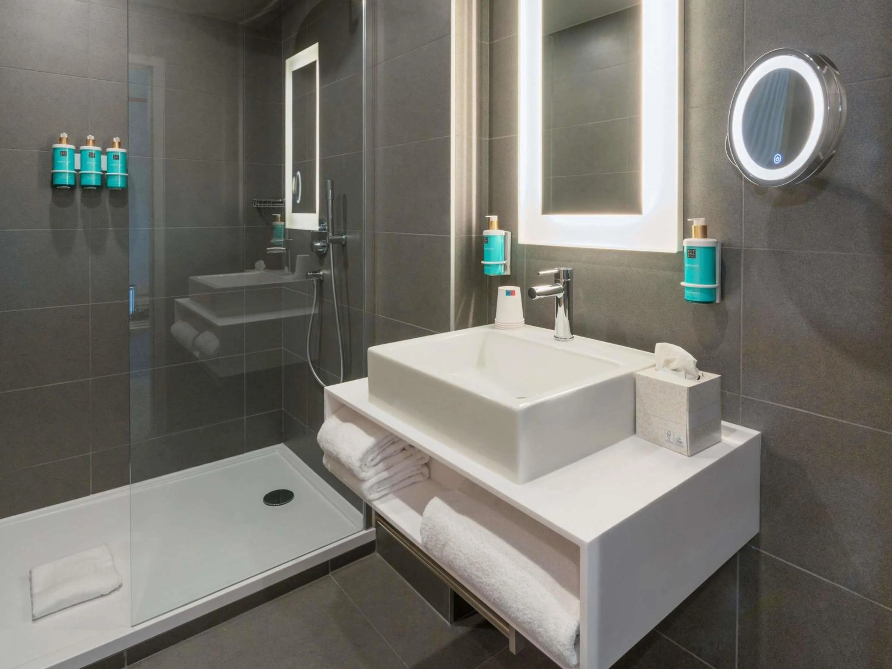 Bedroom in Novotel Paris 20 Belleville