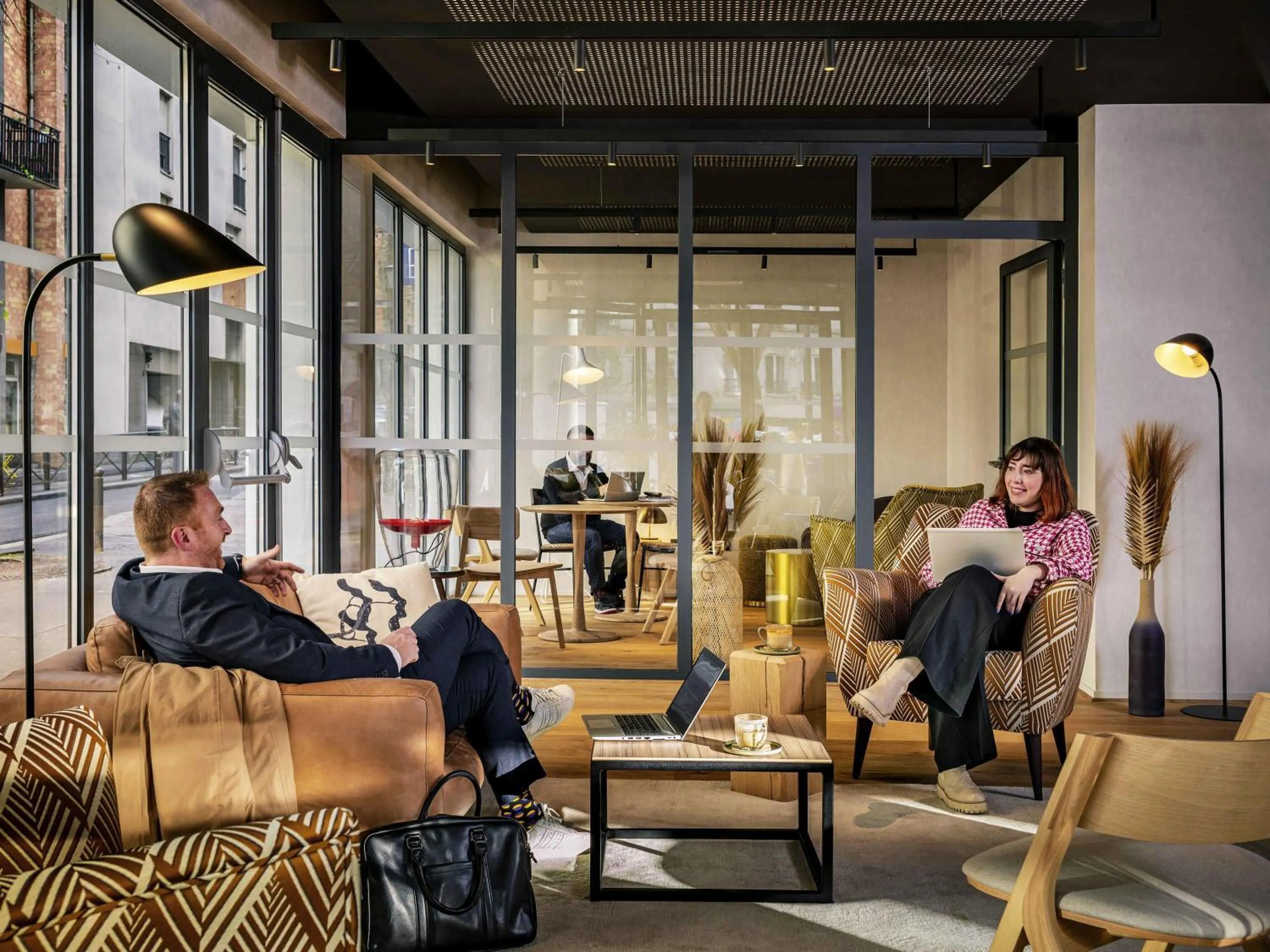 Lounge or bar in Novotel Paris 20 Belleville