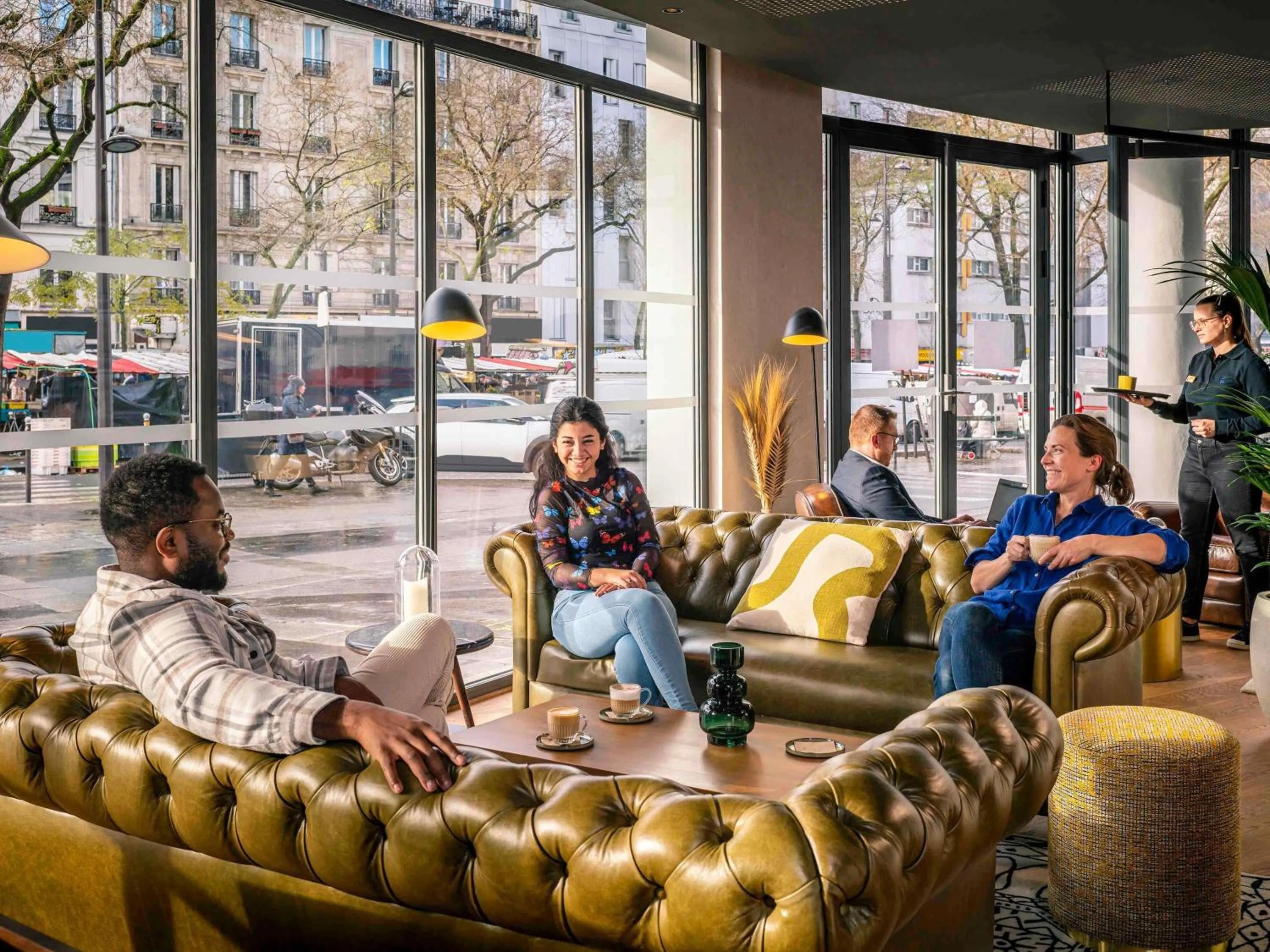 Lounge or bar in Novotel Paris 20 Belleville