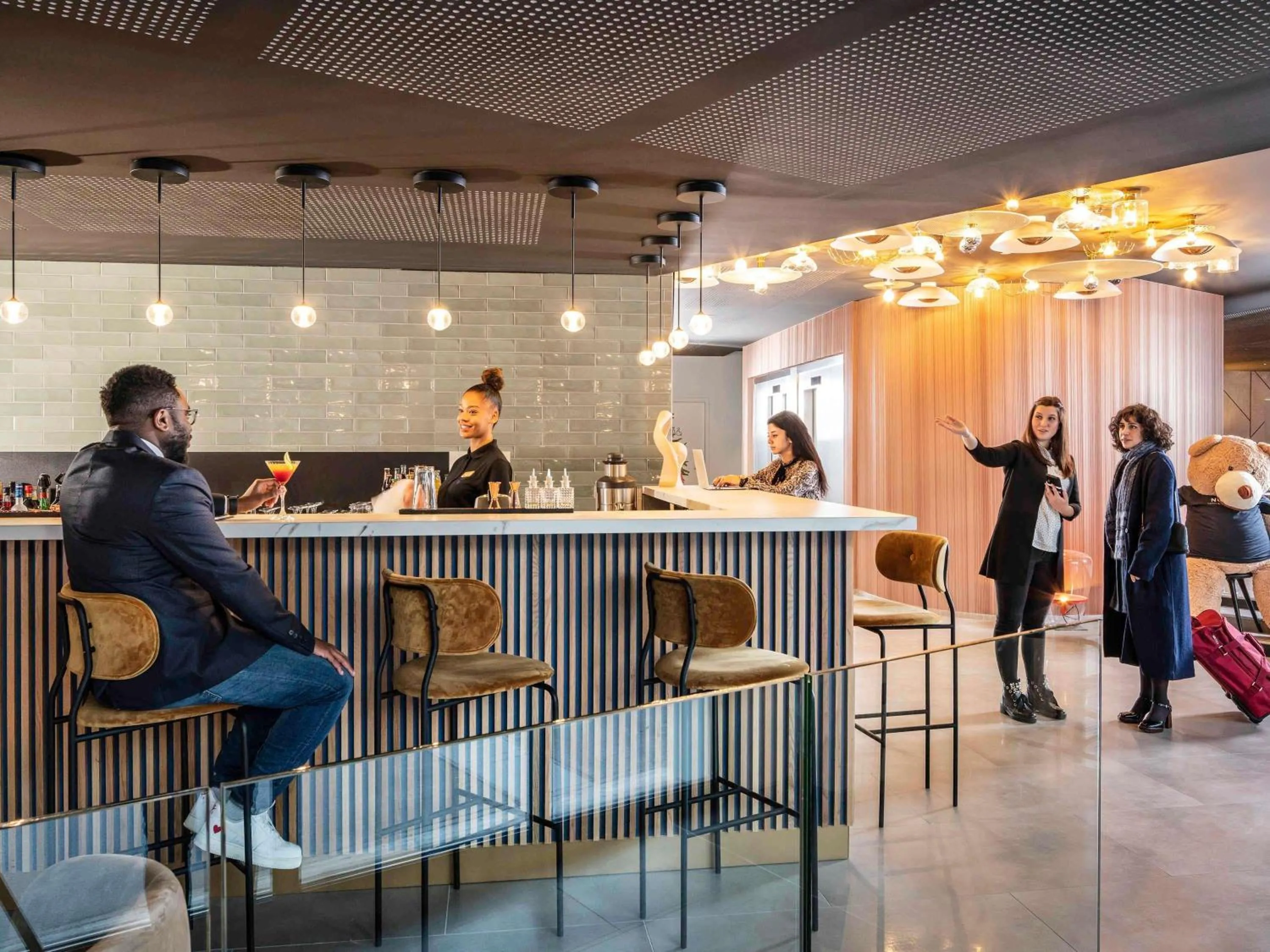 Restaurant/places to eat in Novotel Paris 20 Belleville