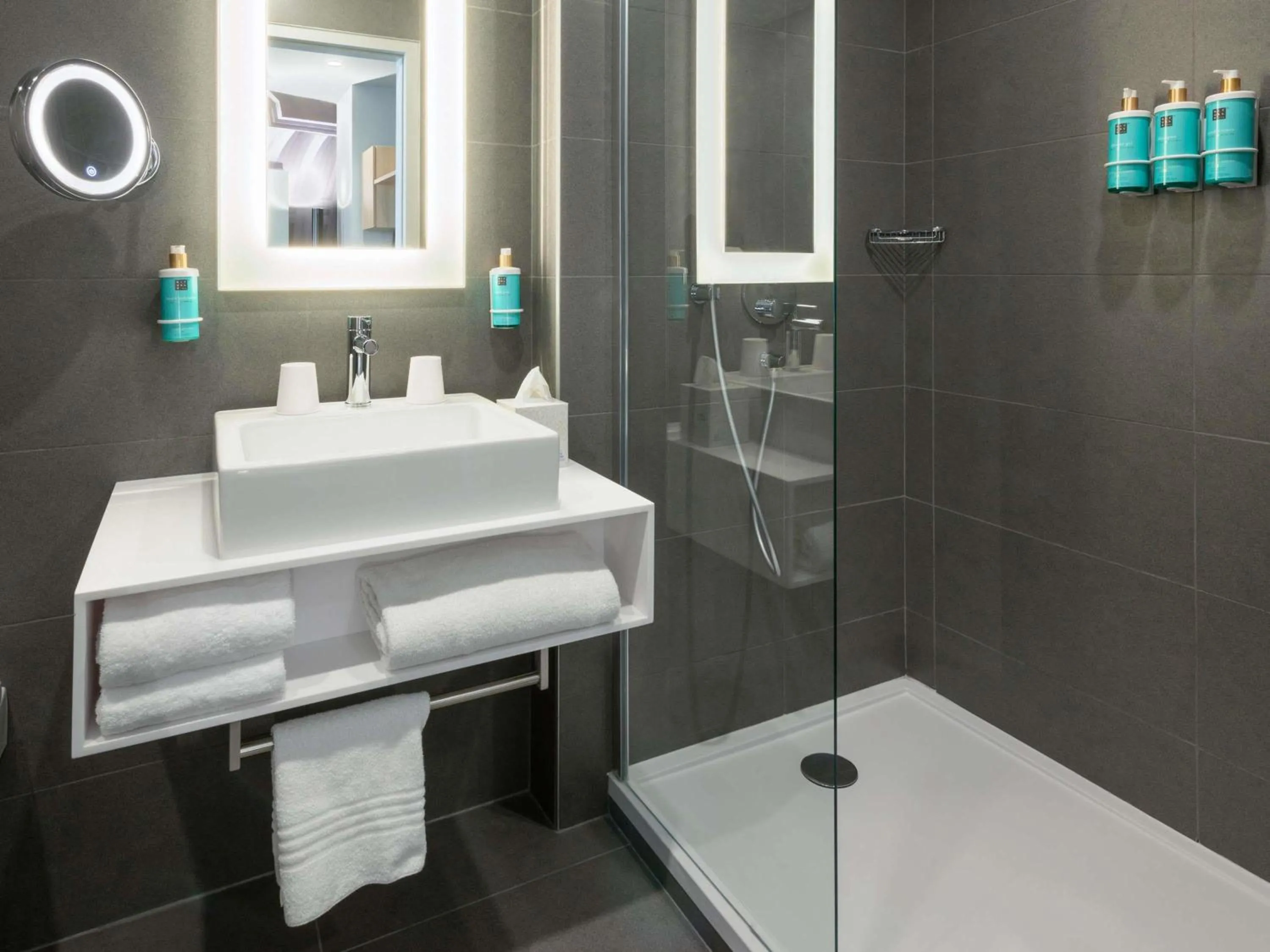 Bedroom in Novotel Paris 20 Belleville