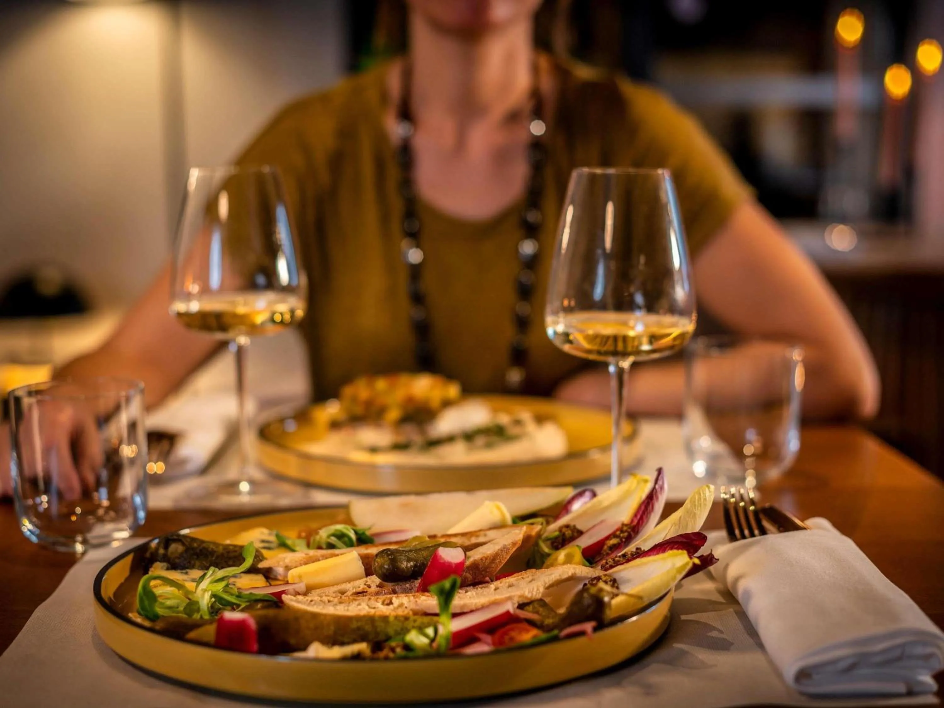 Restaurant/places to eat in Novotel Paris 20 Belleville