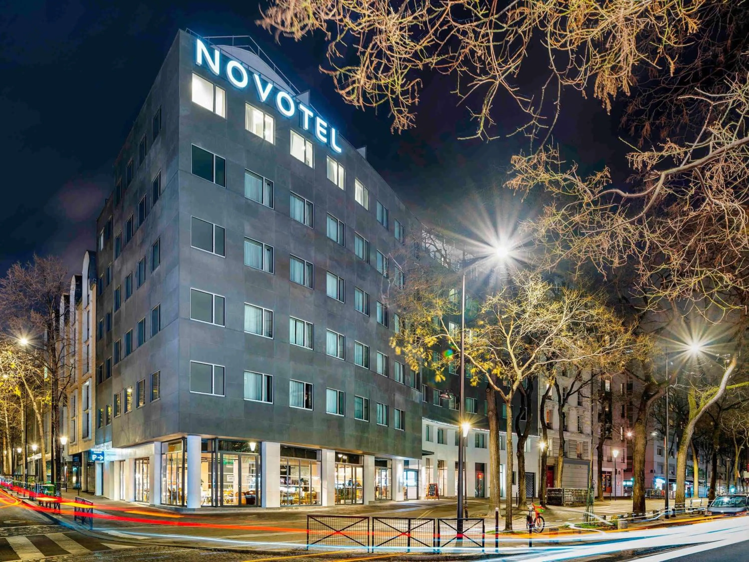 Property building in Novotel Paris 20 Belleville