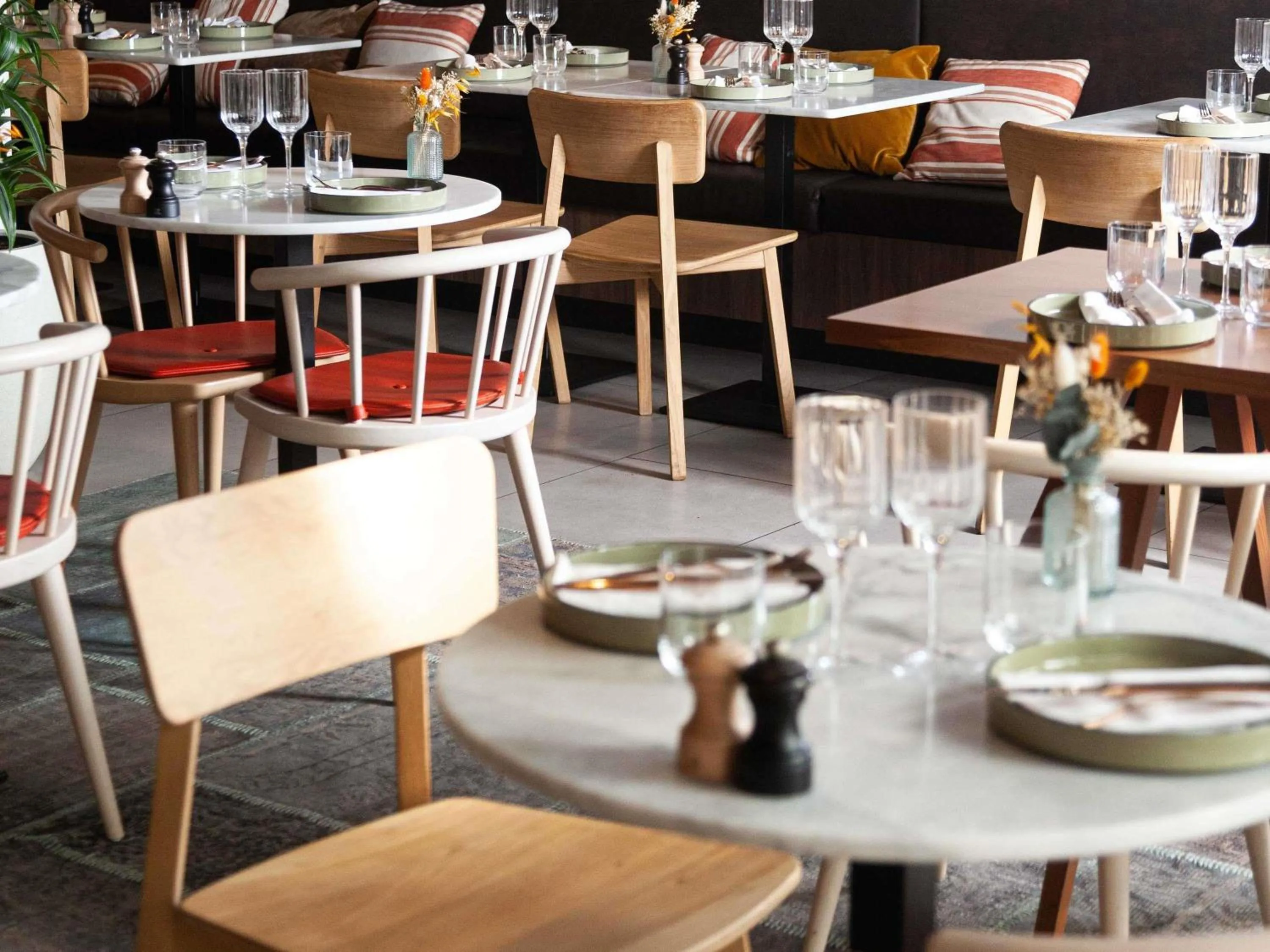 Restaurant/places to eat in Novotel Paris 20 Belleville