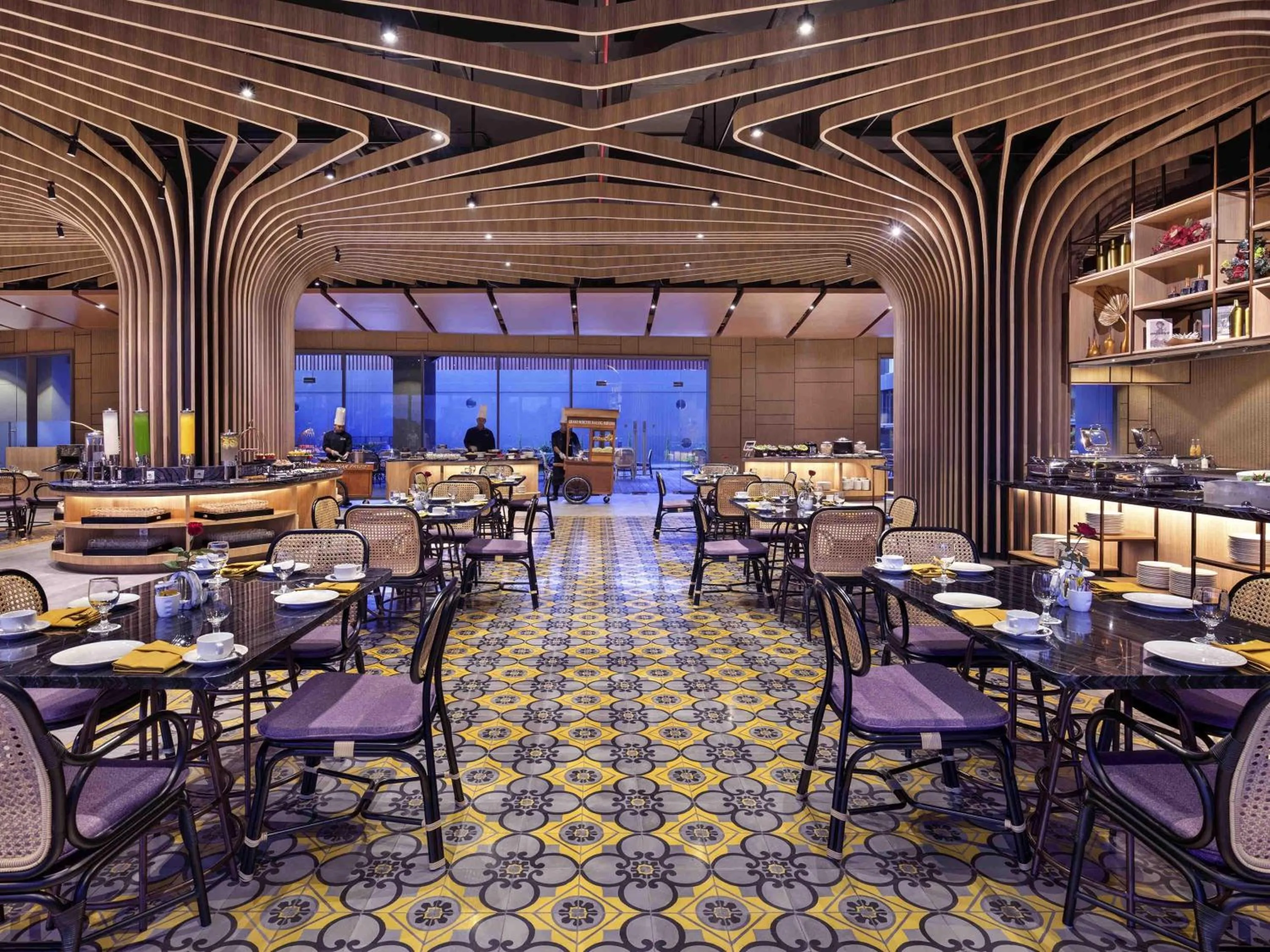 Restaurant/places to eat in Grand Mercure Malang