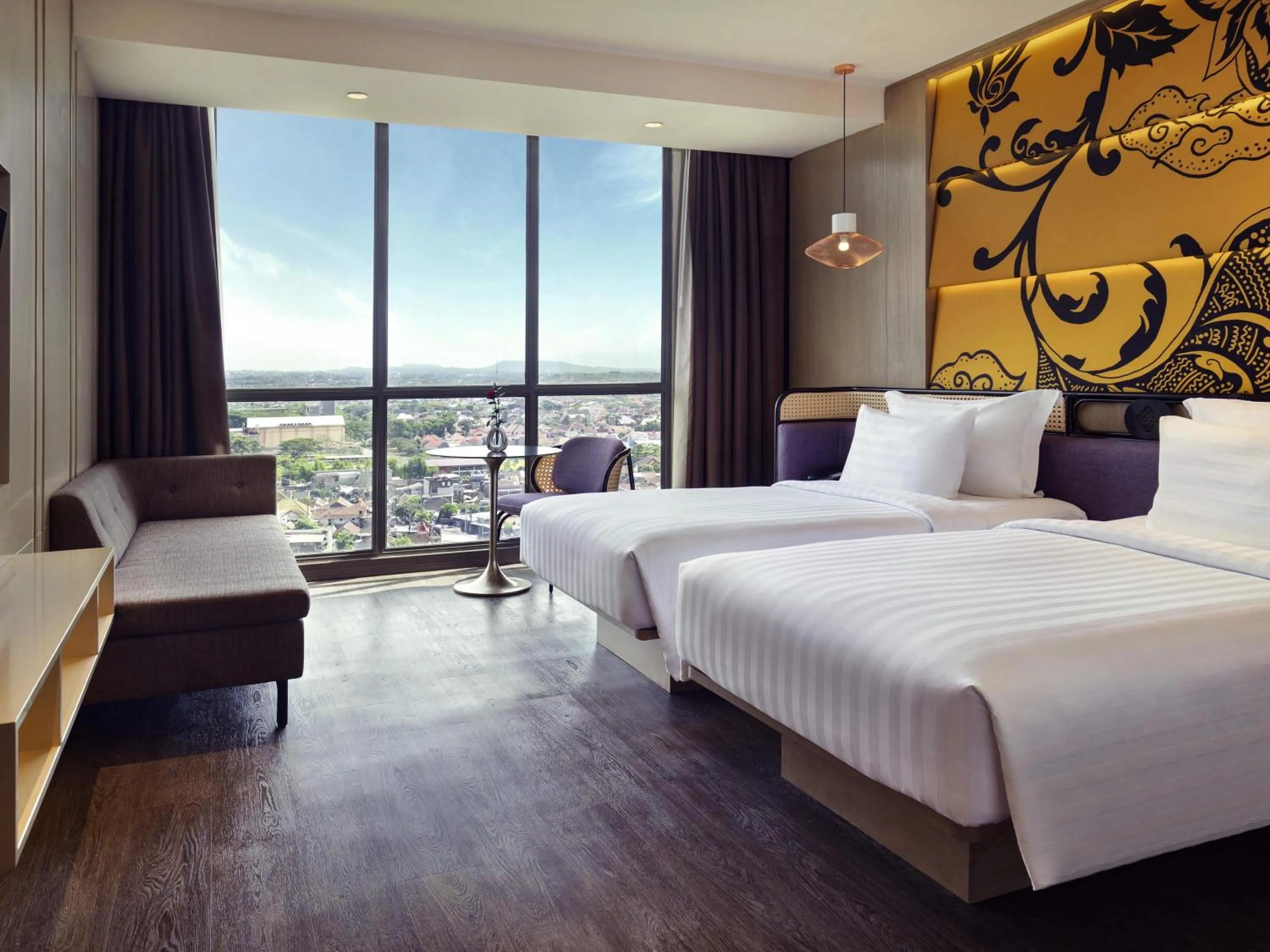 Bedroom, Bed in Grand Mercure Malang