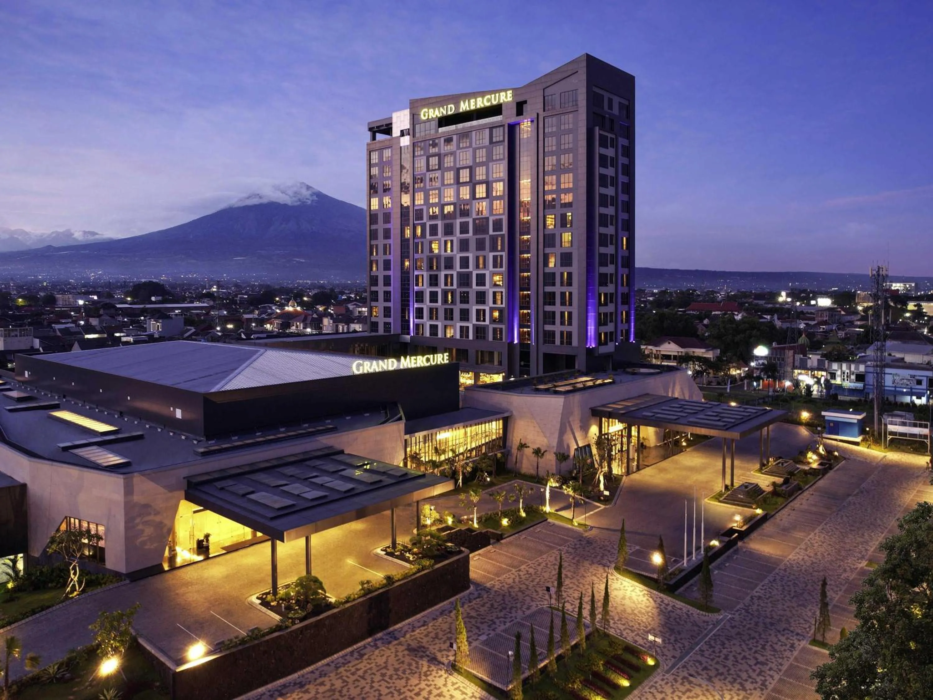 Property building in Grand Mercure Malang