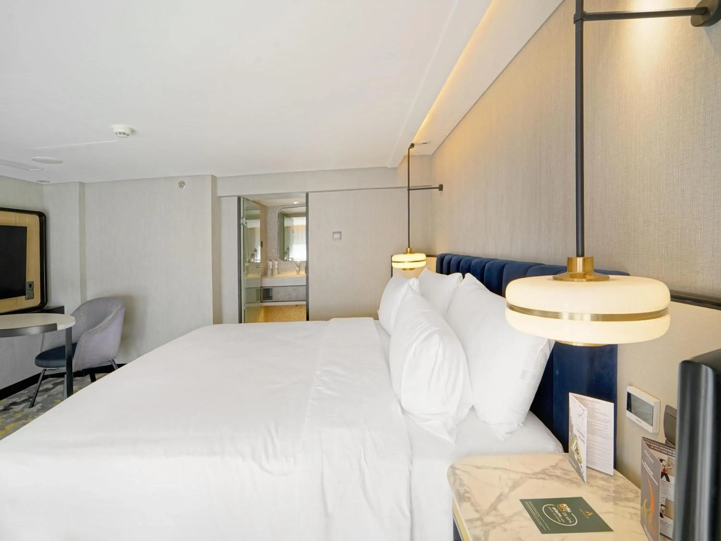 Executive Suite in Mercure Surabaya Manyar Executive Suite in Mercure Surabaya Manyar