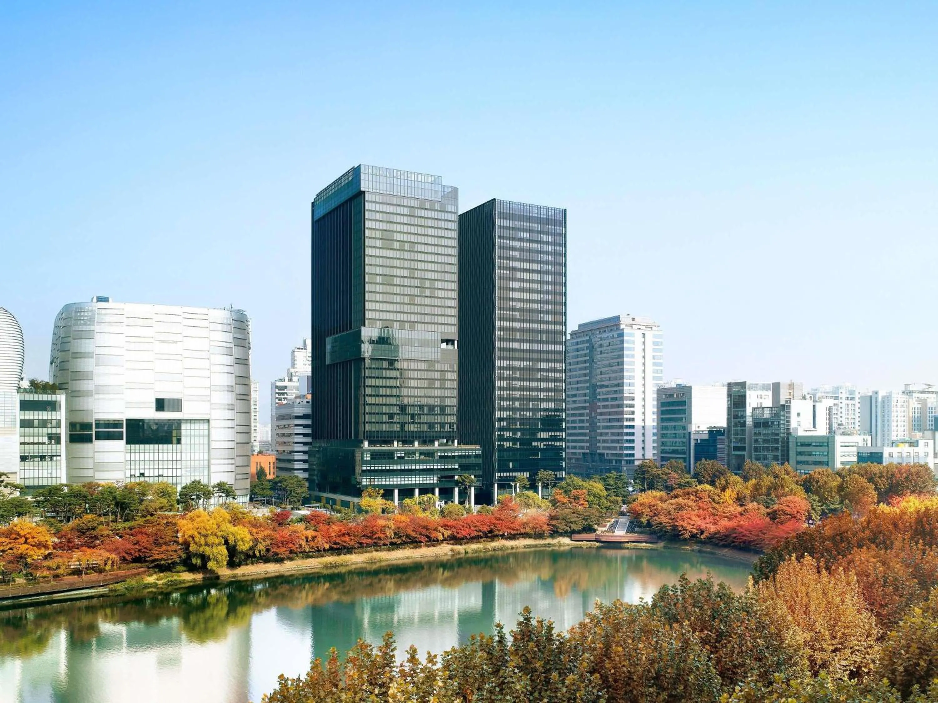 Property building in Sofitel Ambassador Seoul Hotel & Serviced Residences