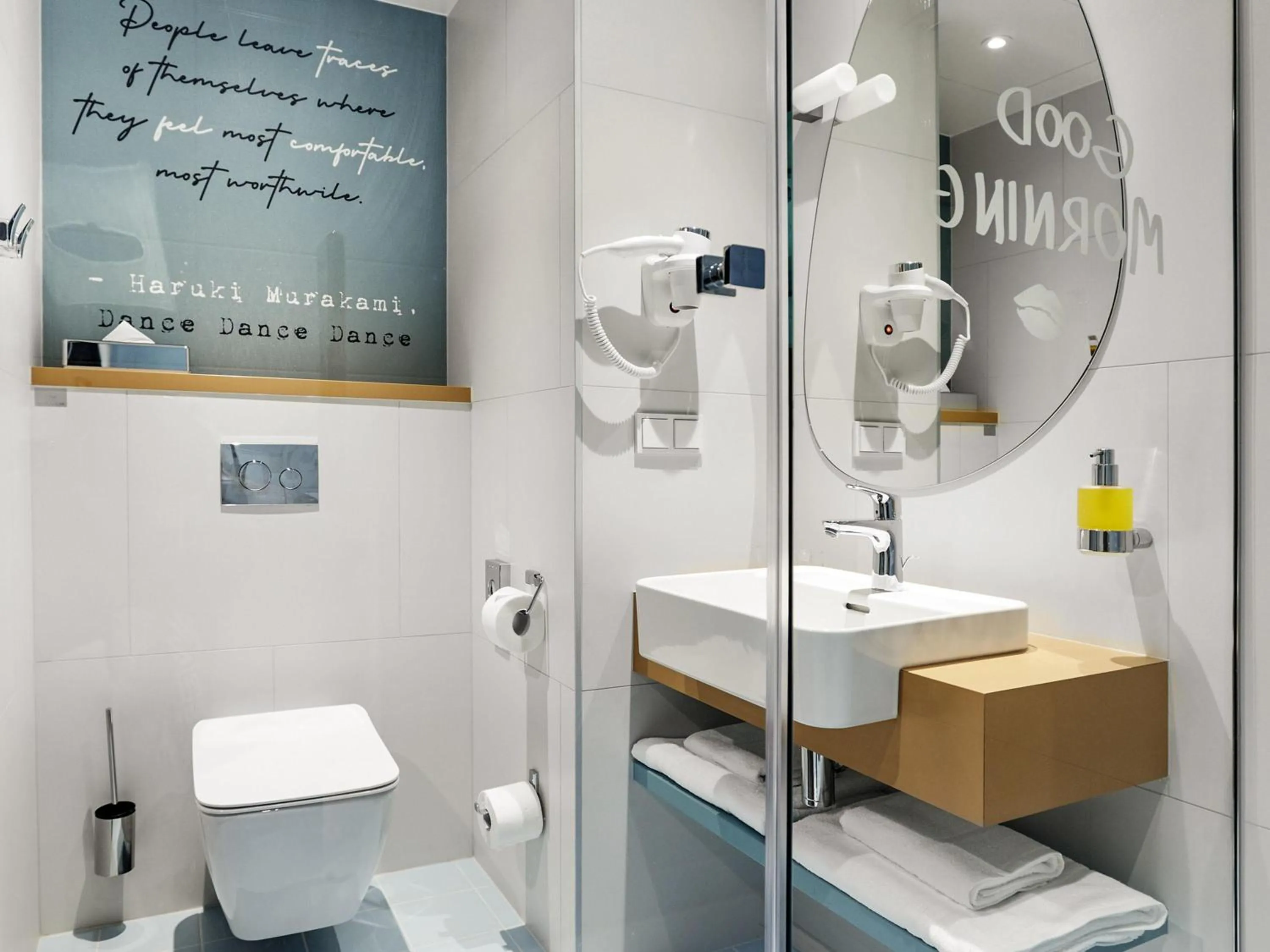 Bedroom in ibis Styles Kraków Centrum