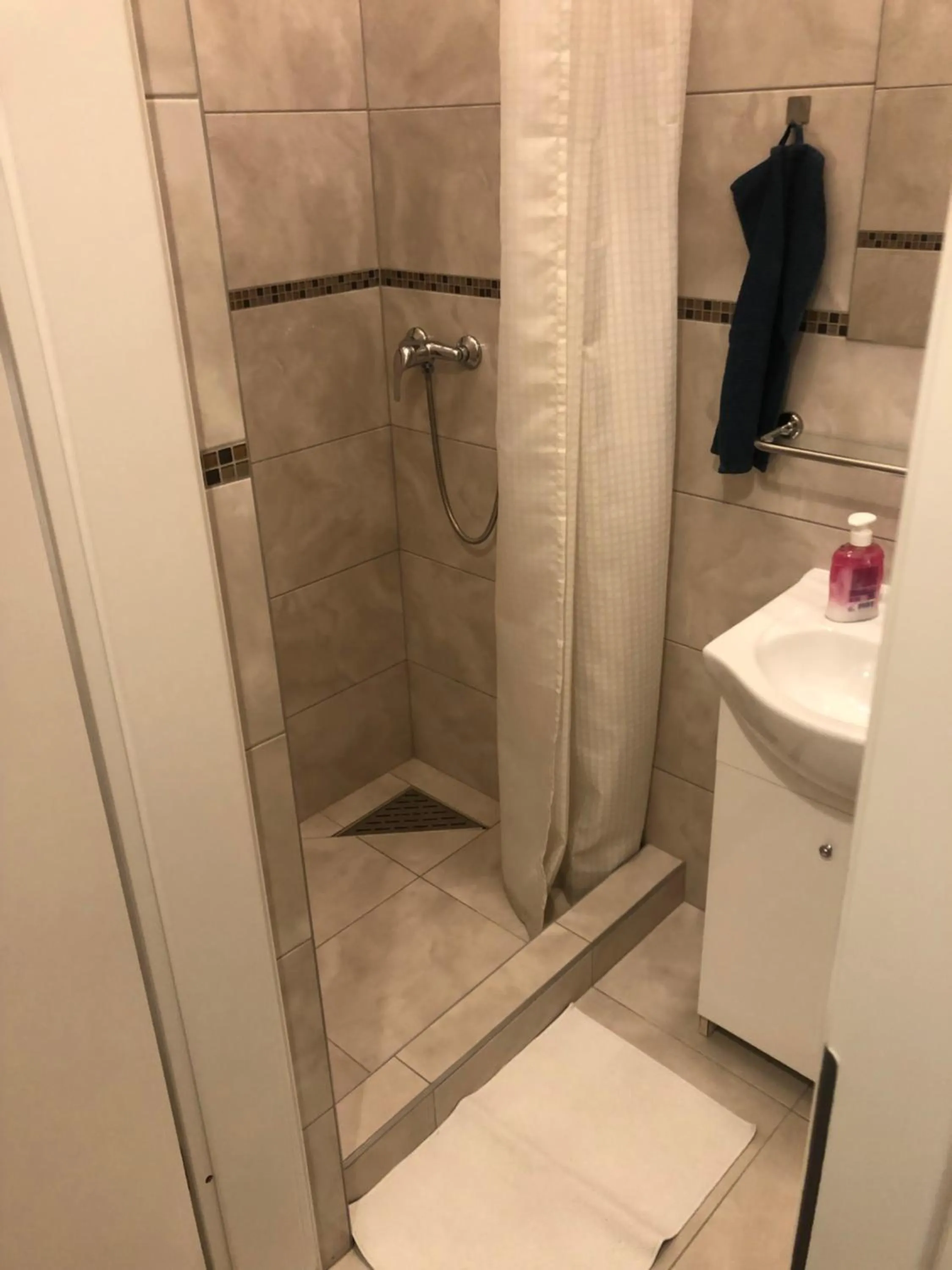 Bathroom in Omega Apartments Budapest