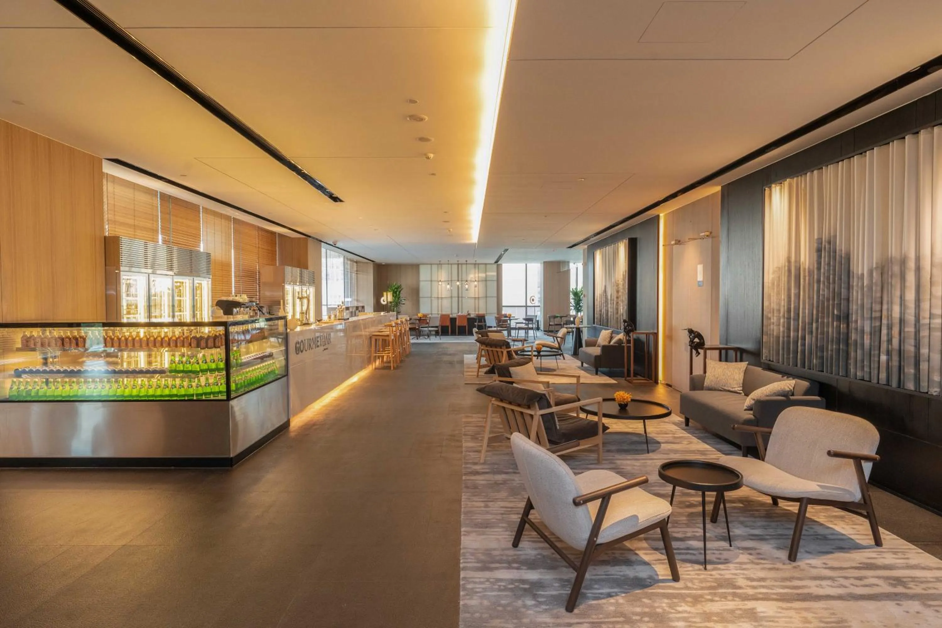 Lounge or bar in Novotel Shanghai Qingpu Excellence