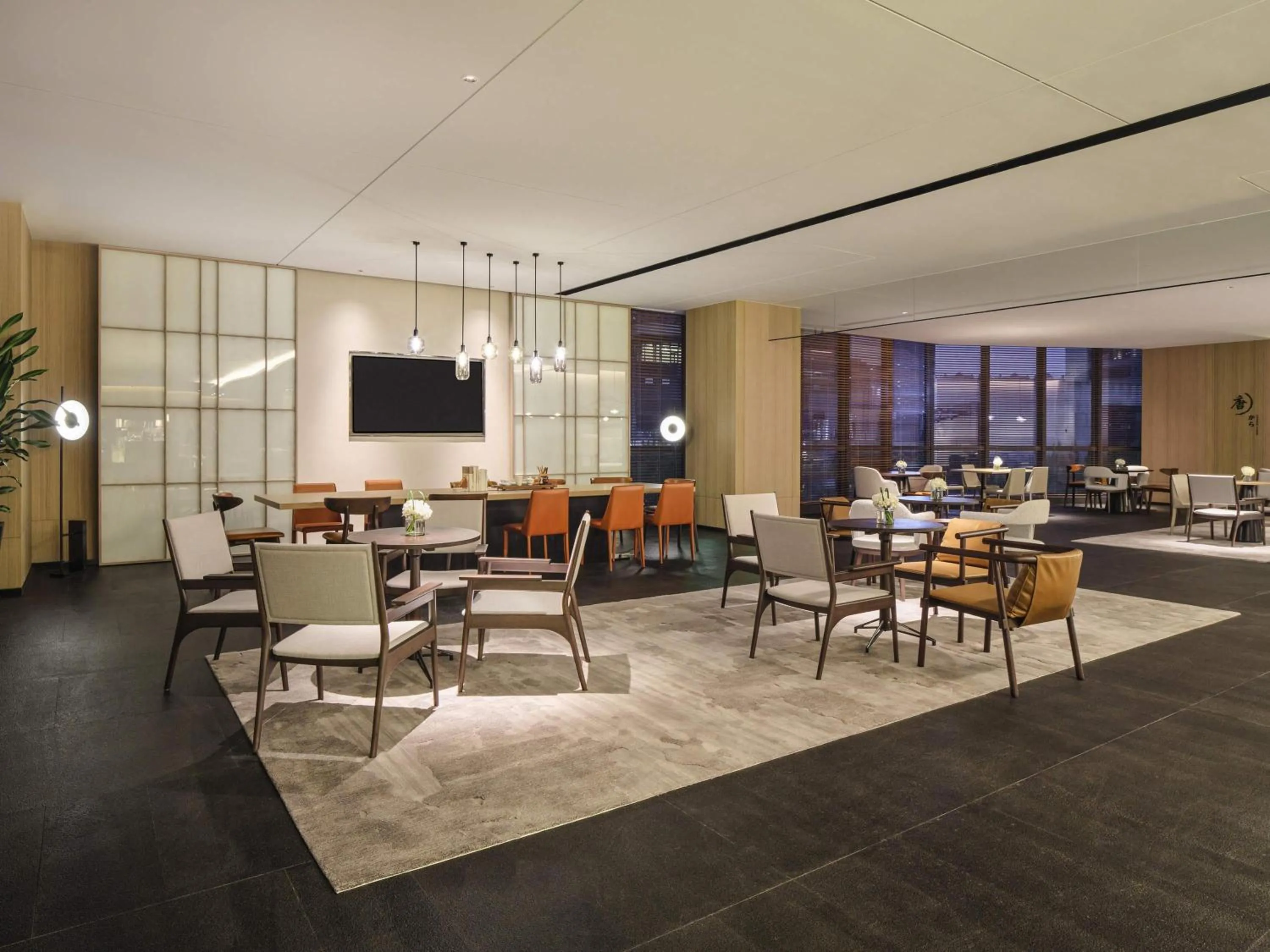 Lounge or bar in Novotel Shanghai Qingpu Excellence