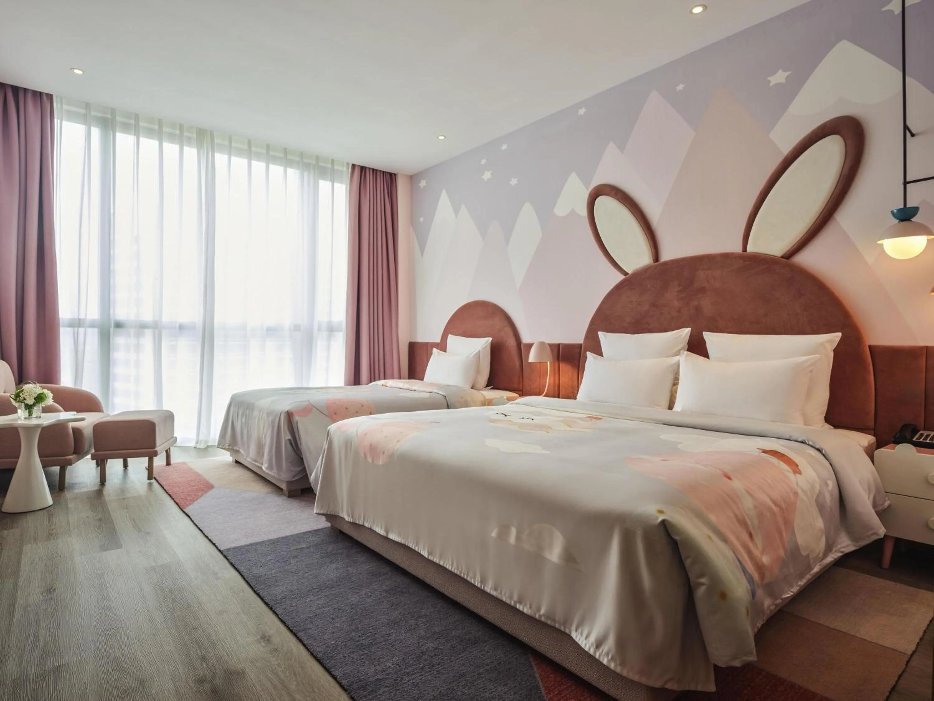 Bedroom, Bed in Novotel Shanghai Qingpu Excellence