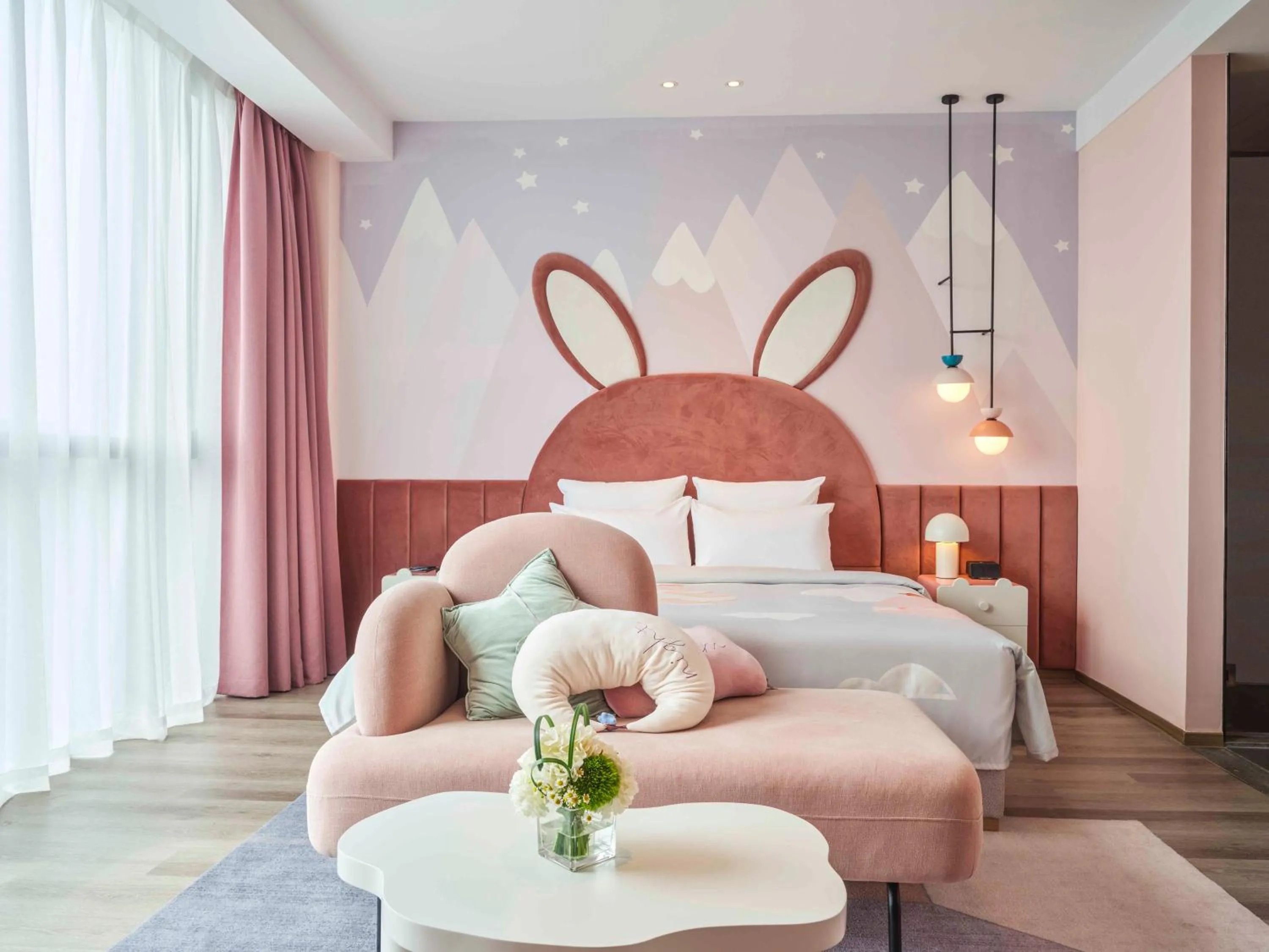 Bedroom, Bed in Novotel Shanghai Qingpu Excellence