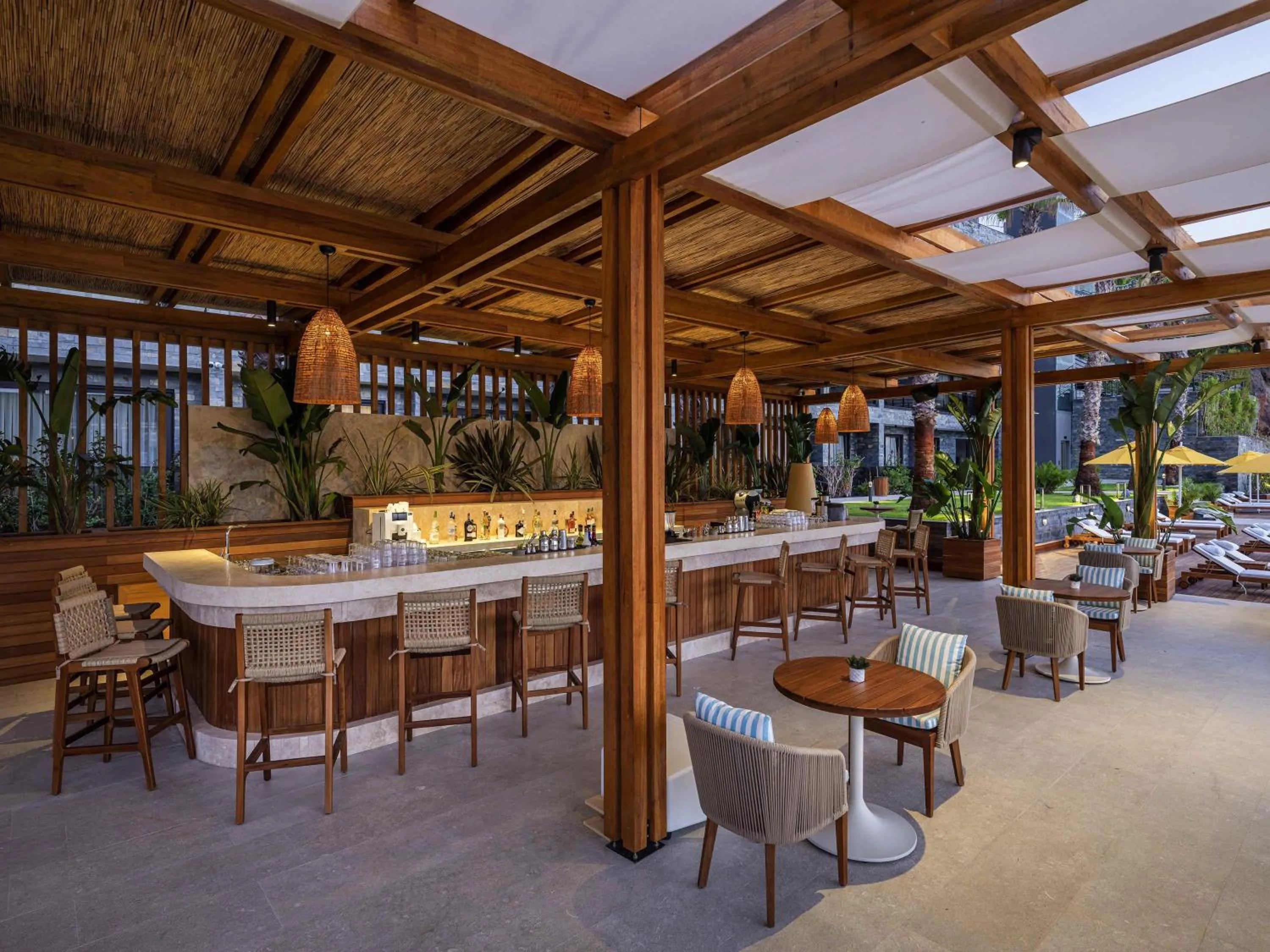 Lounge or bar in The Bodrum Hotel Yalıkavak - MGallery Collection