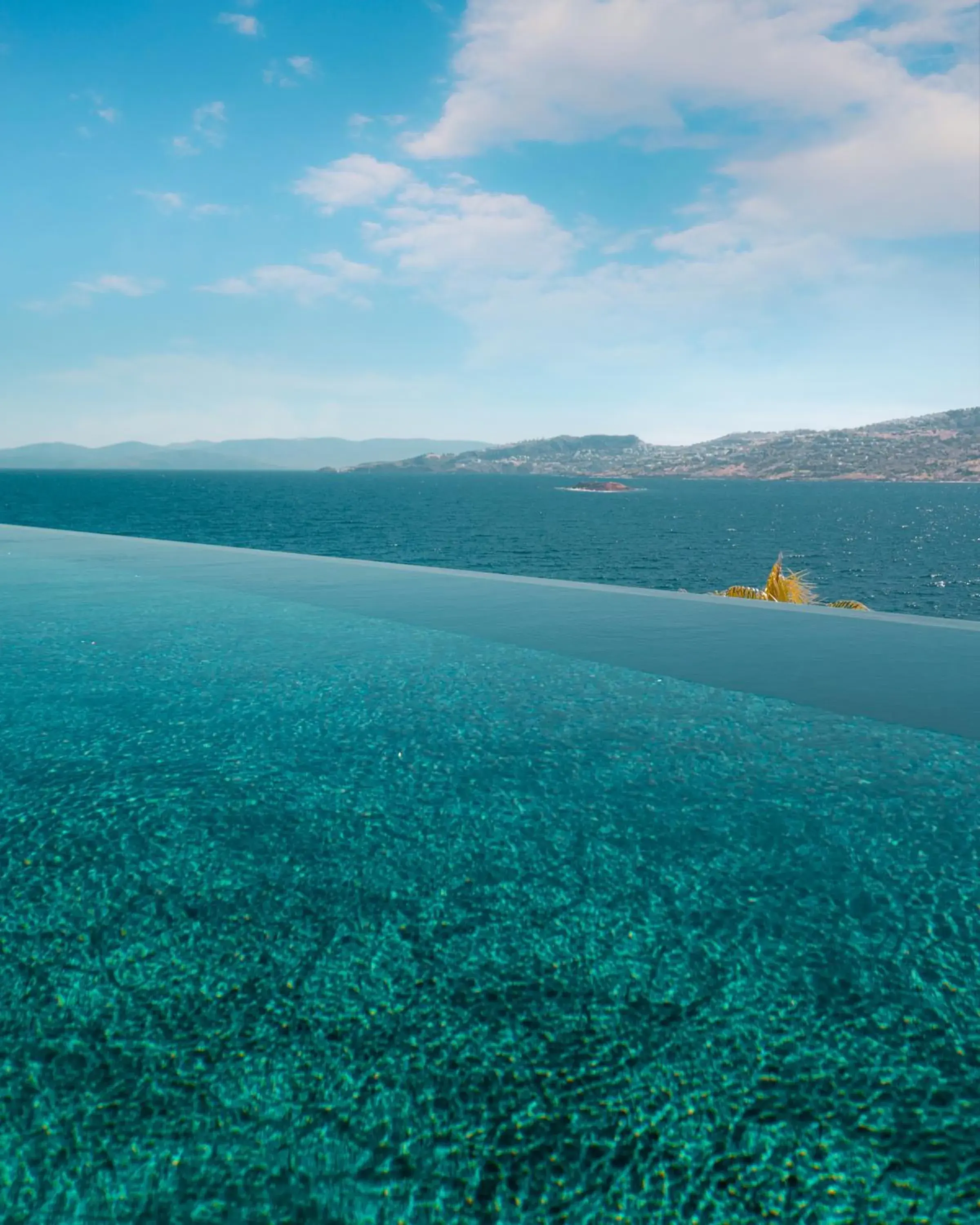 Deluxe Twin Room with Sea View in The Bodrum Hotel Yalıkavak - MGallery Collection Deluxe Twin Room with Sea View in The Bodrum Hotel Yalıkavak - MGallery Collection