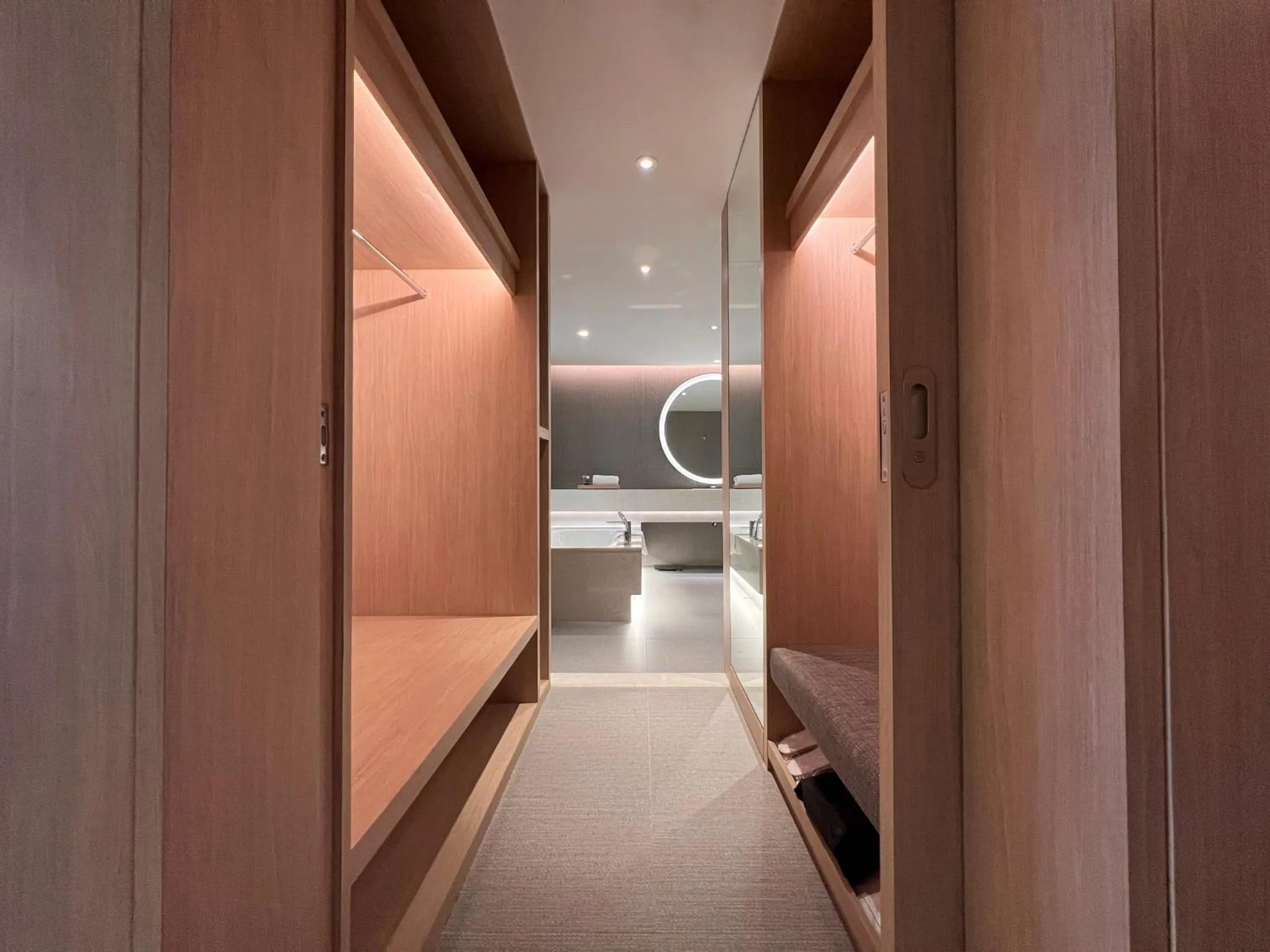 wardrobe in Mercure Kuala Lumpur Glenmarie