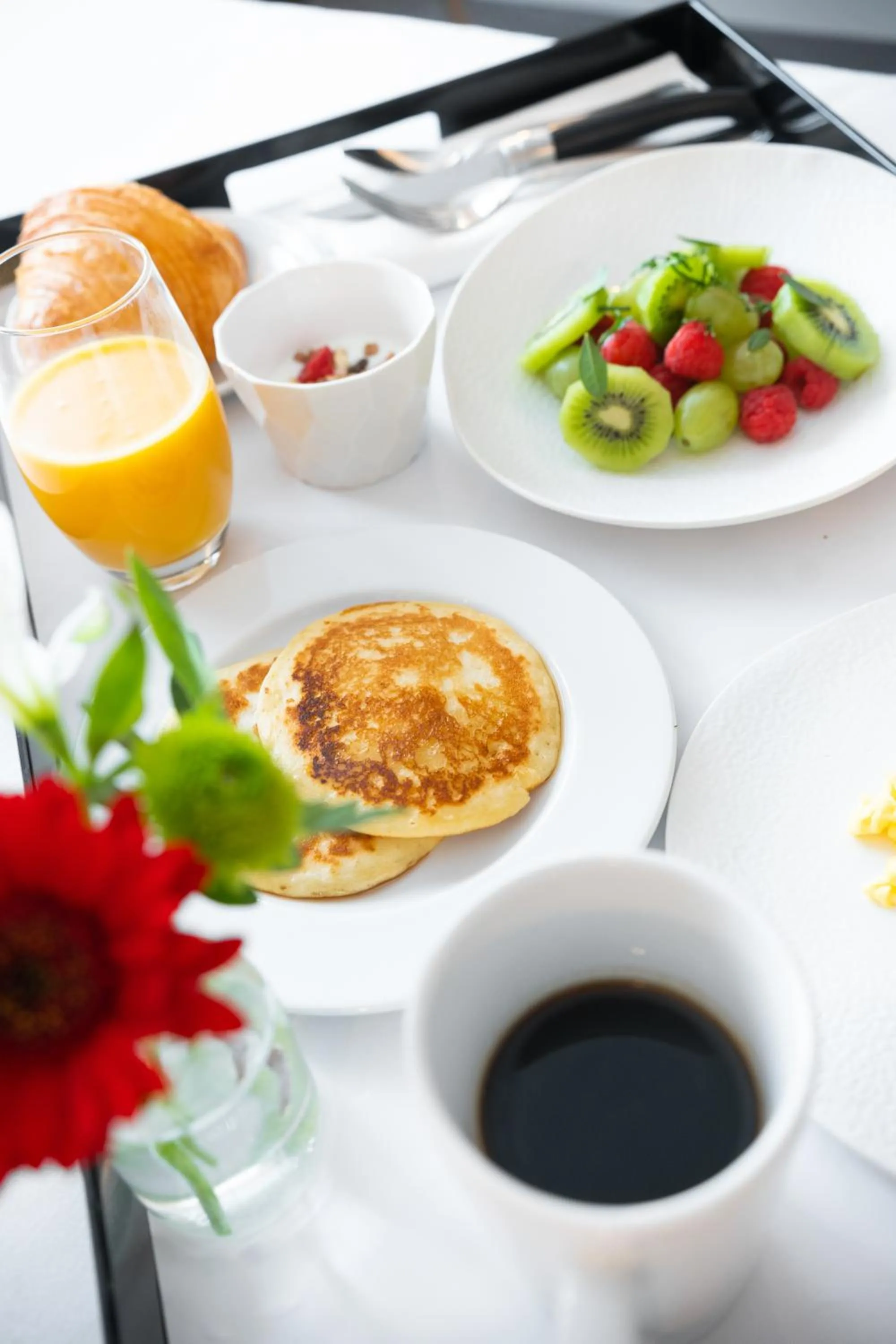 Coffee/tea facilities in Holiday Inn Paris CDG Airport an IHG Hotel