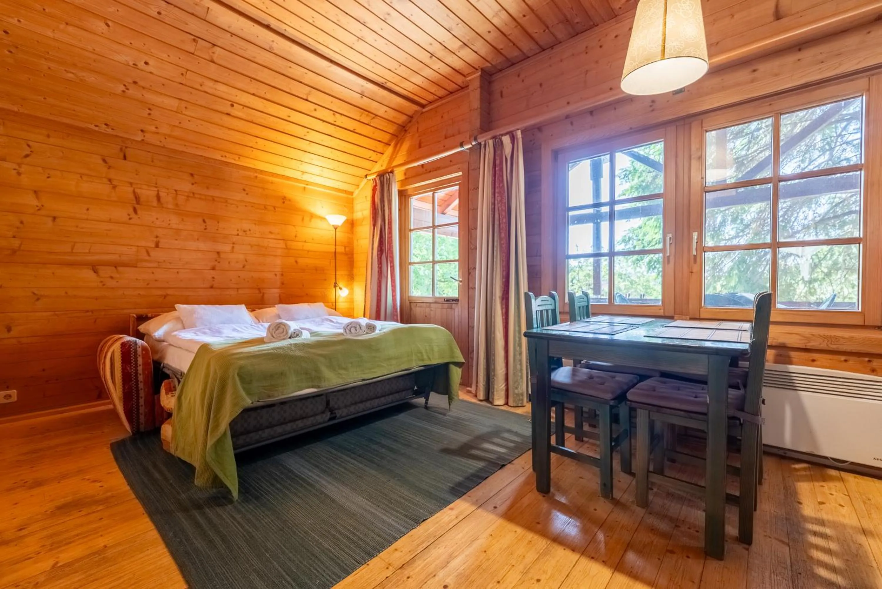 Living room, Bed in Petneházy Aparthotel