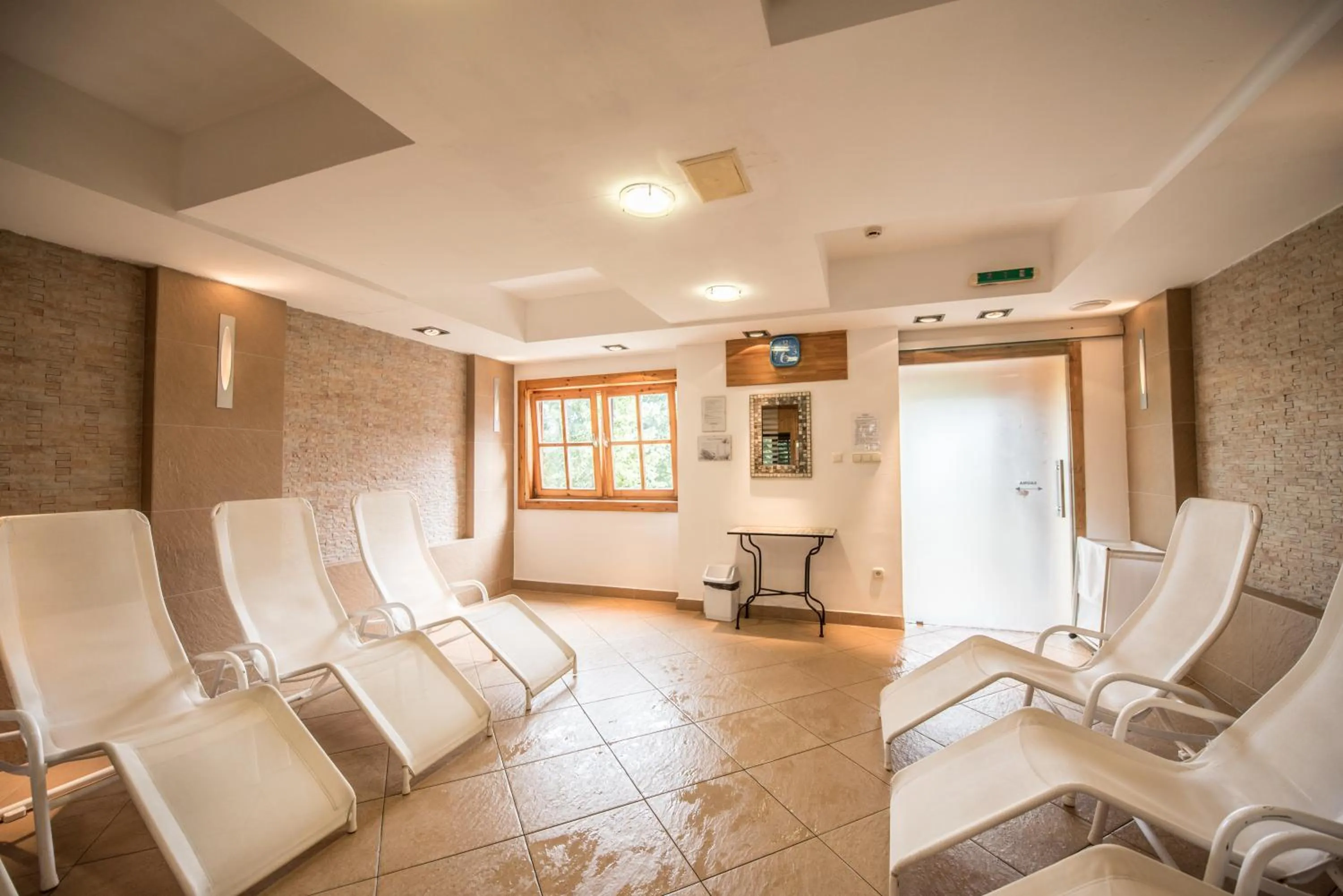 Sauna in Petneházy Aparthotel