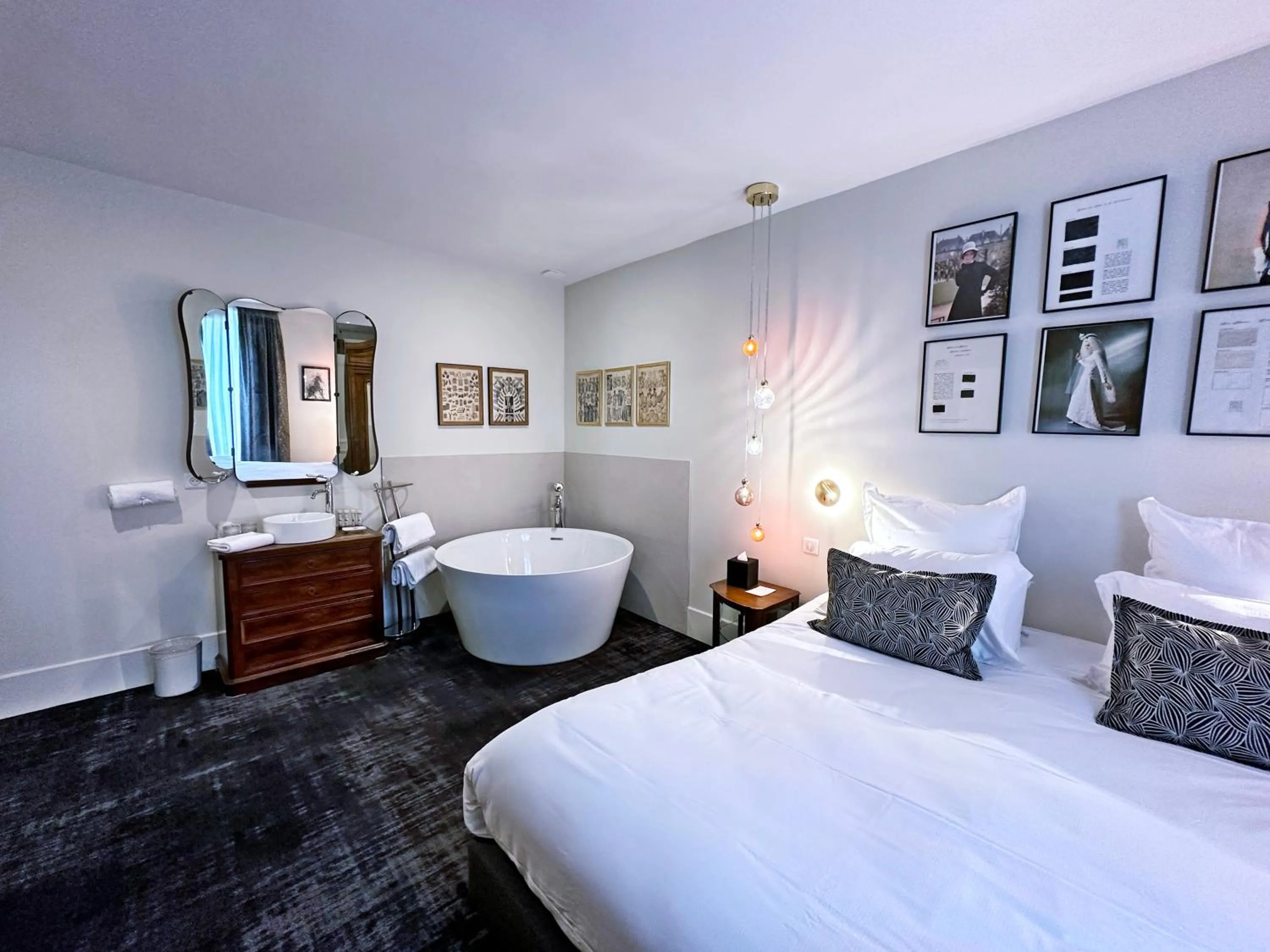 Bedroom, Bed in Moulin de Fourges