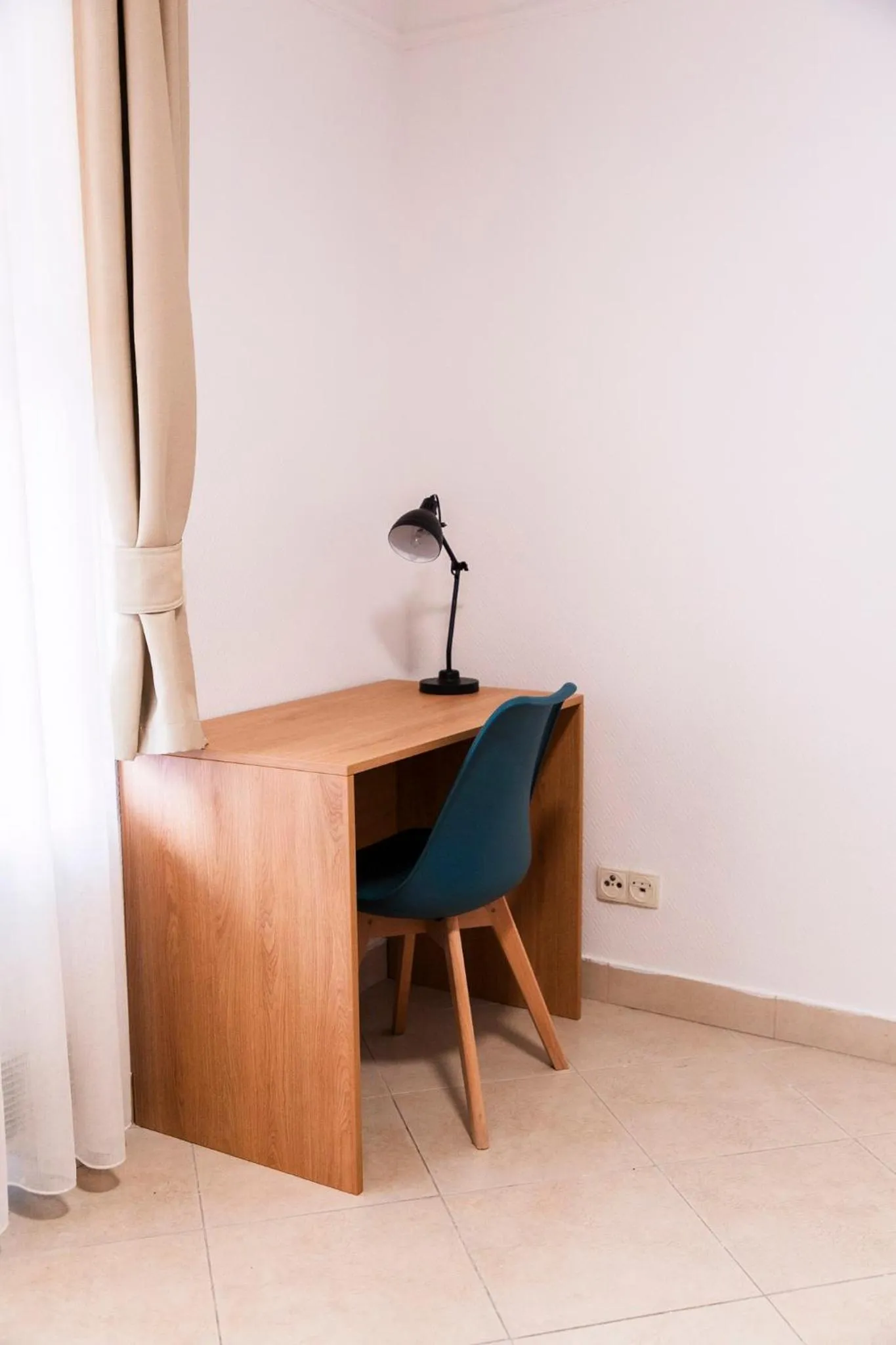 Photo of the whole room in Mathias Rex