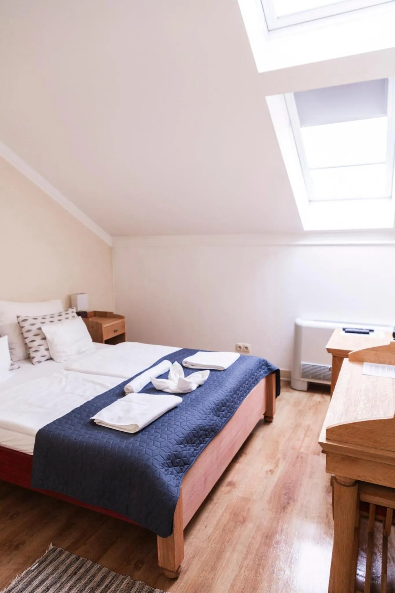 Photo of the whole room, Bed in Mathias Rex