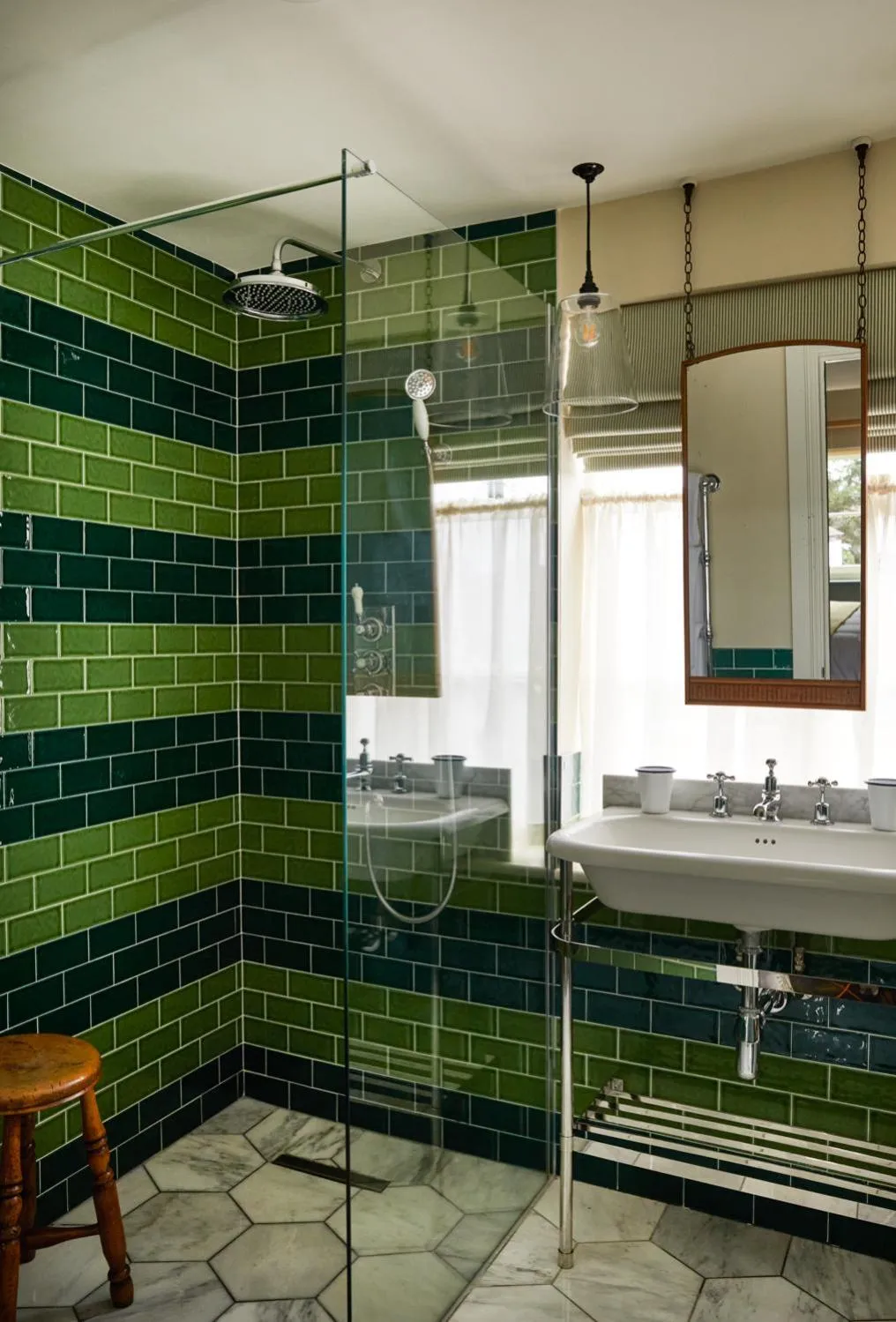 Bathroom in The Bear Inn, Hodnet