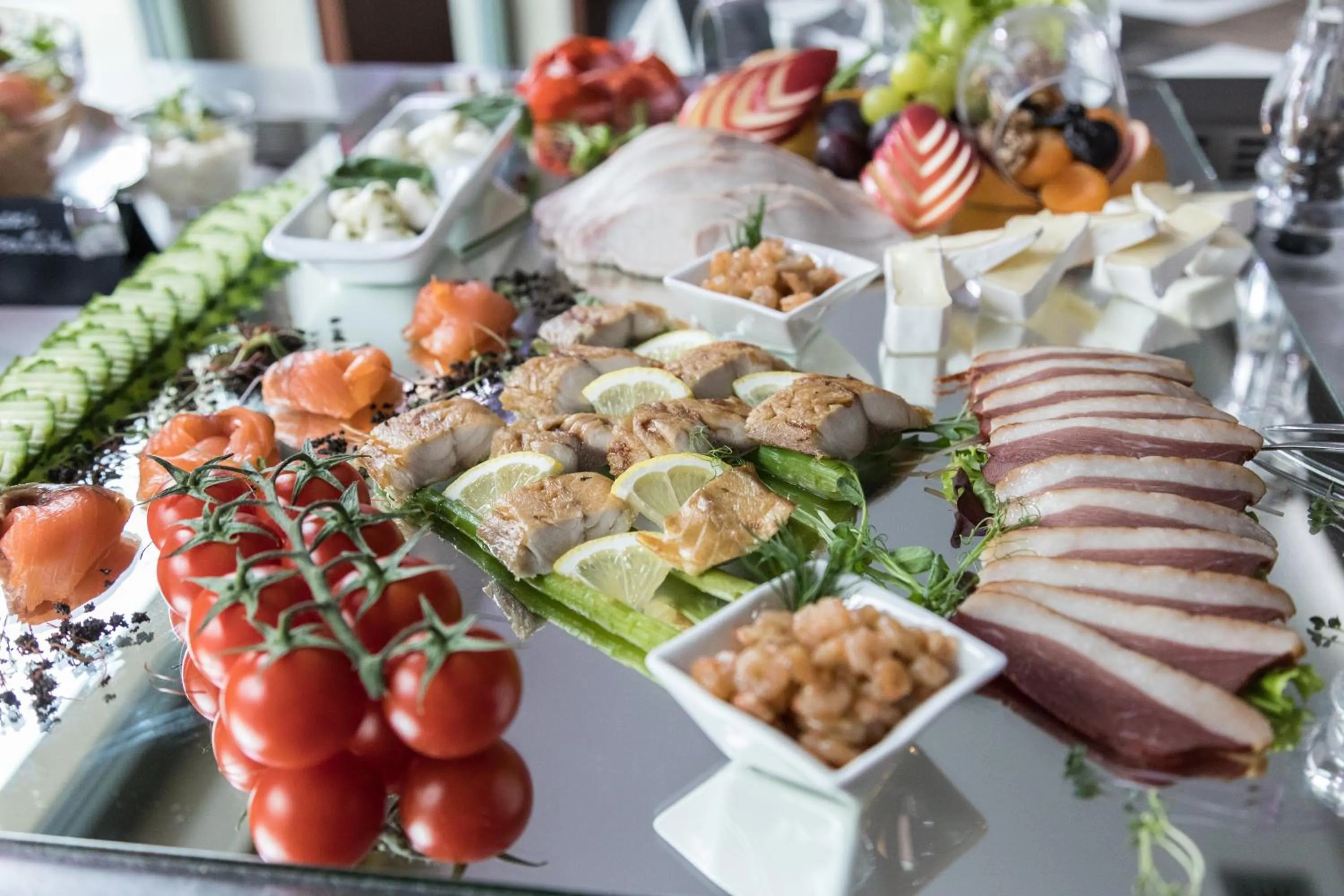 Breakfast in Holiday Beach Budapest Hotel