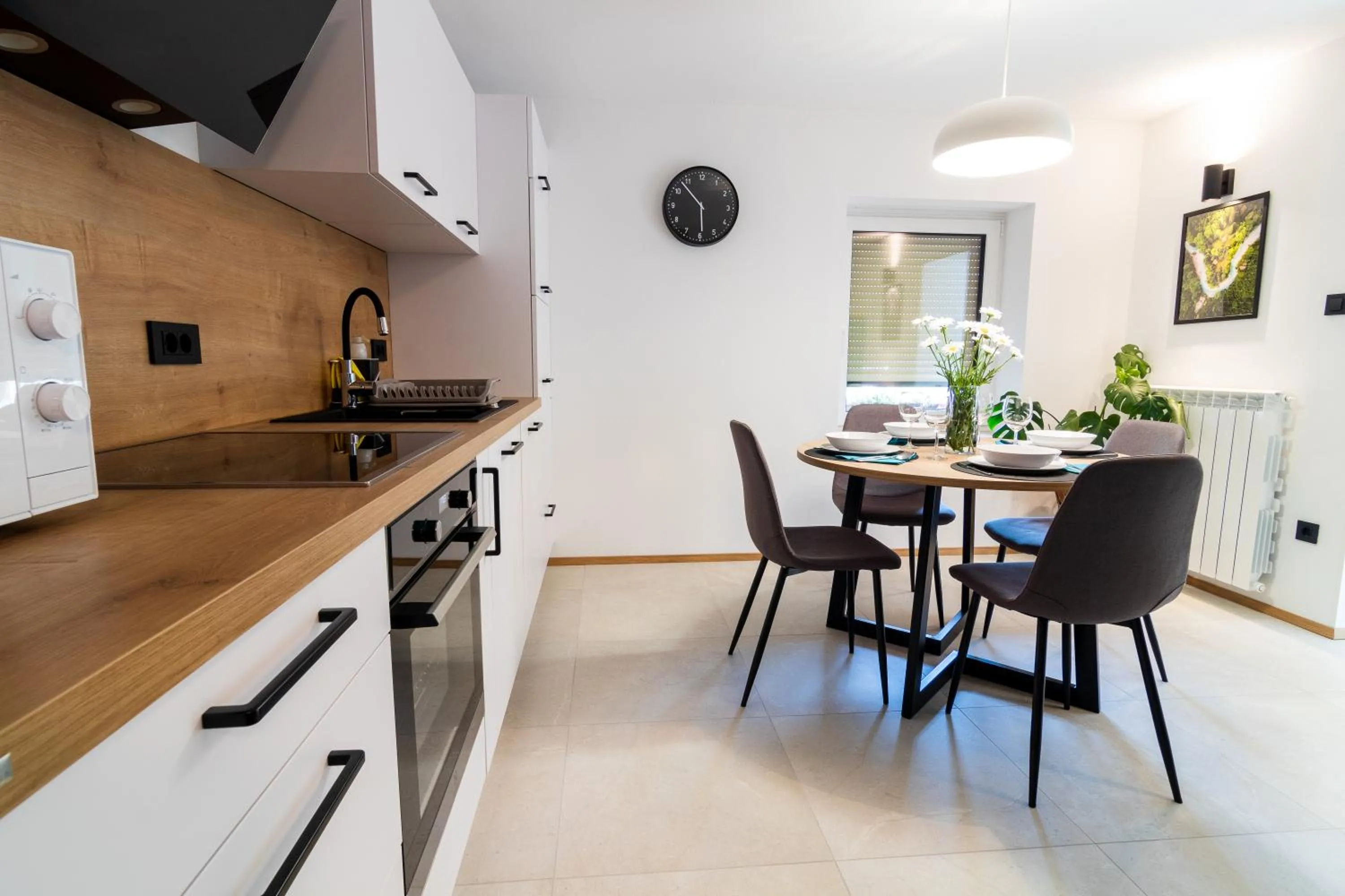 Kitchen or kitchenette in Garden 13