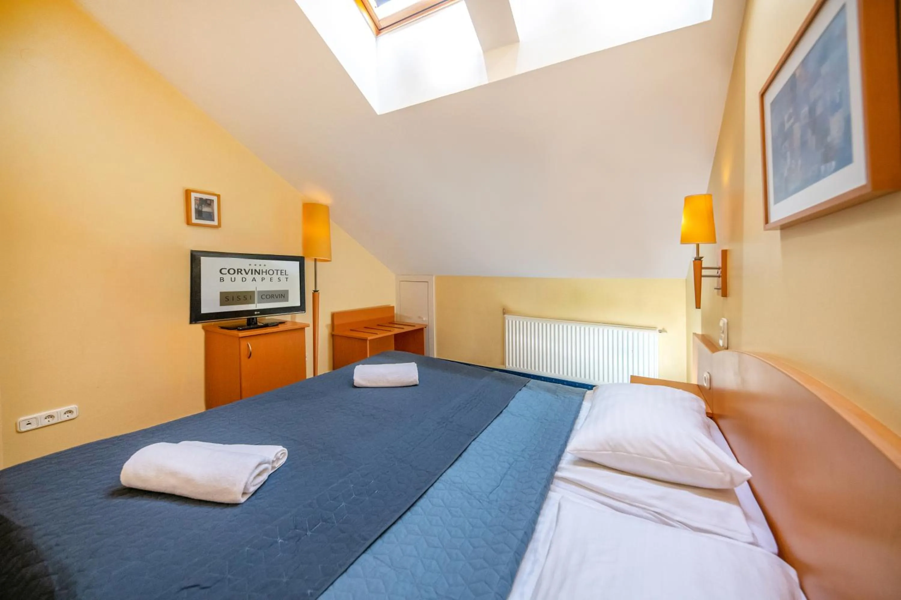 Bedroom, Bed in Corvin Hotel Budapest Sissi Wing