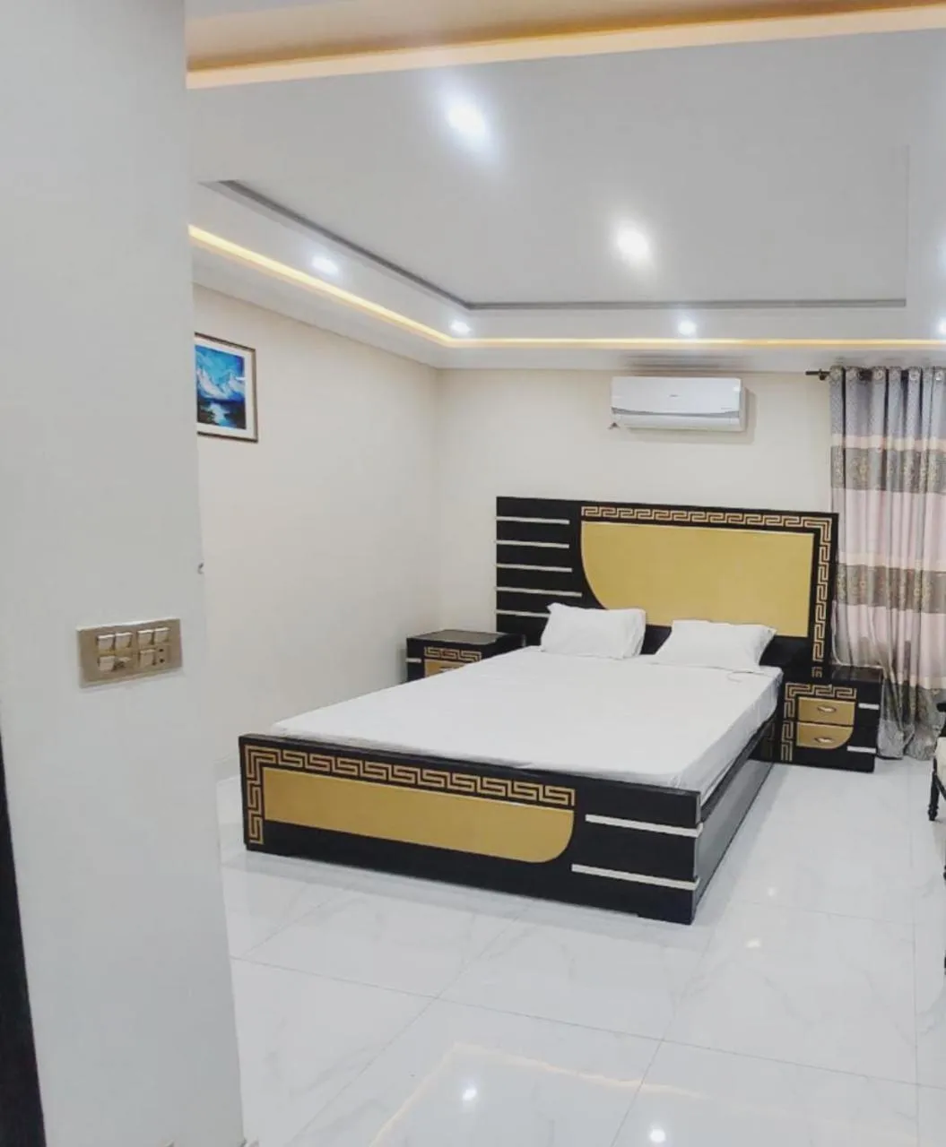 Bedroom, Bed in Hotel White Pearl