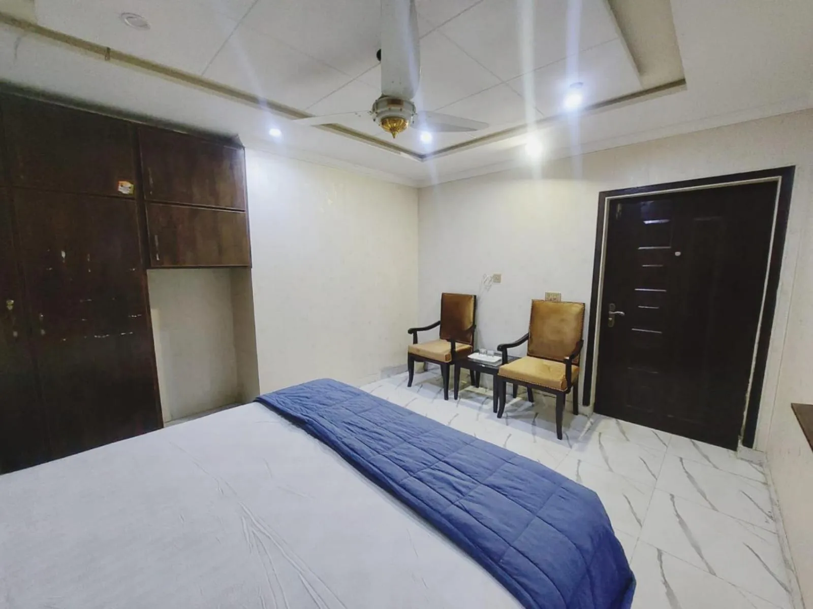 Photo of the whole room, Bed in Hotel White Pearl