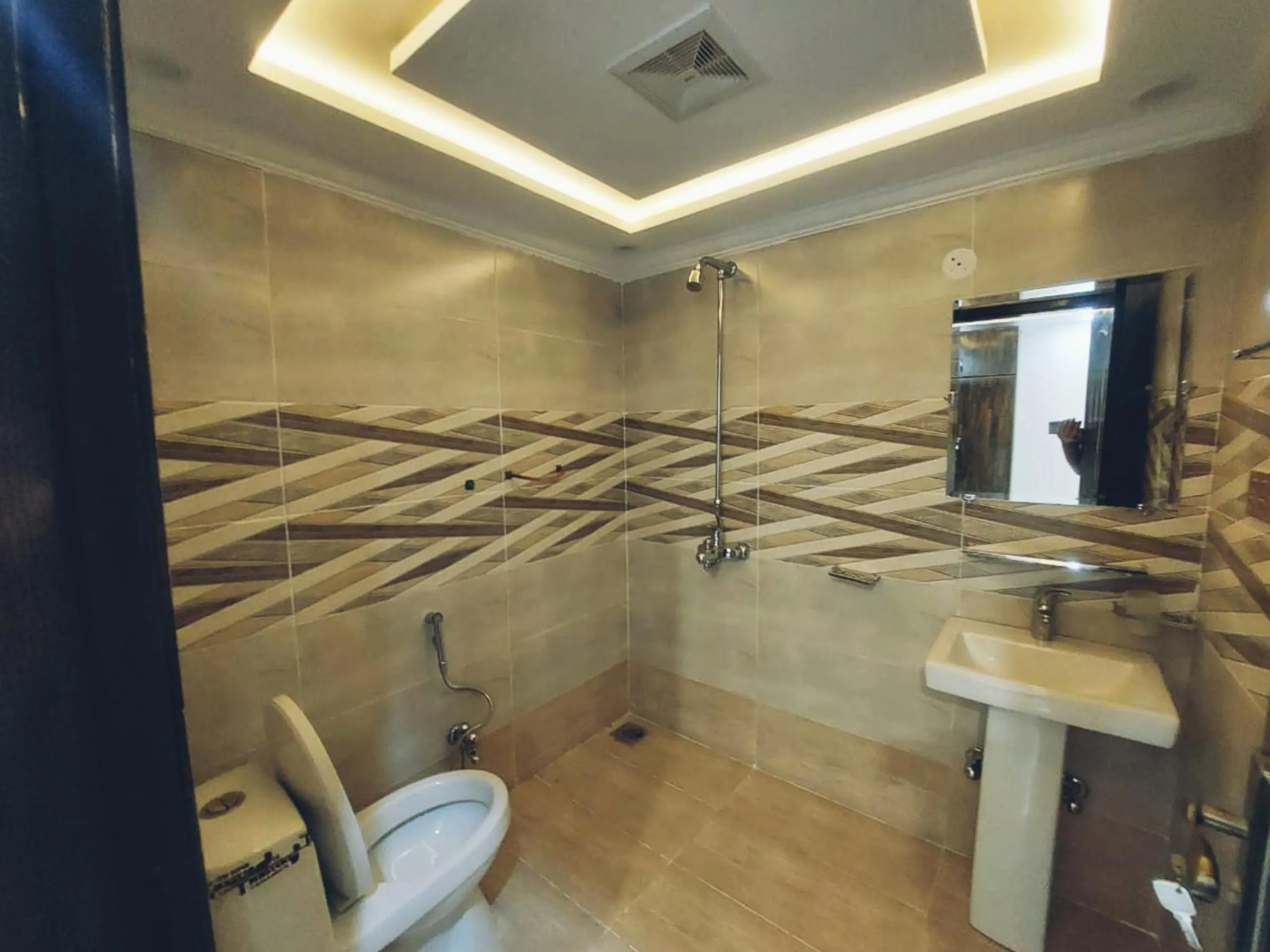 Bathroom in Hotel White Pearl