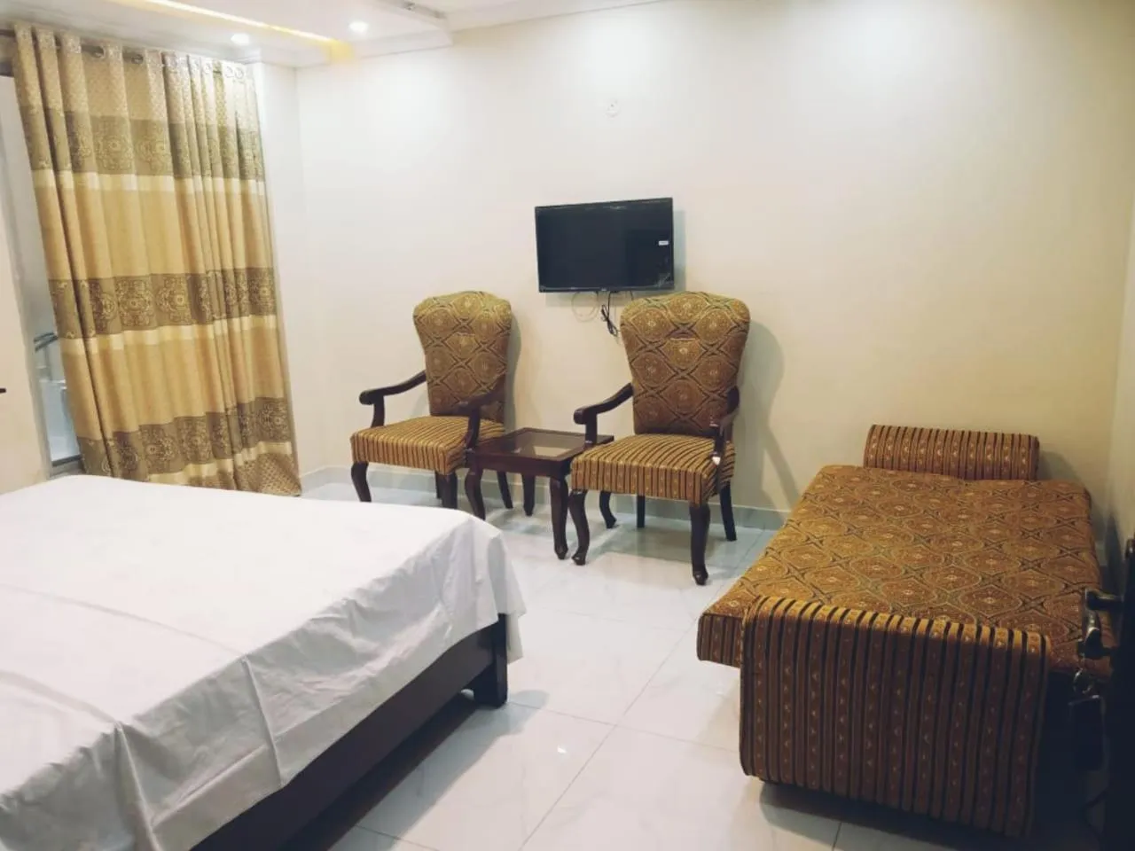 Bedroom, Bed in Hotel White Pearl