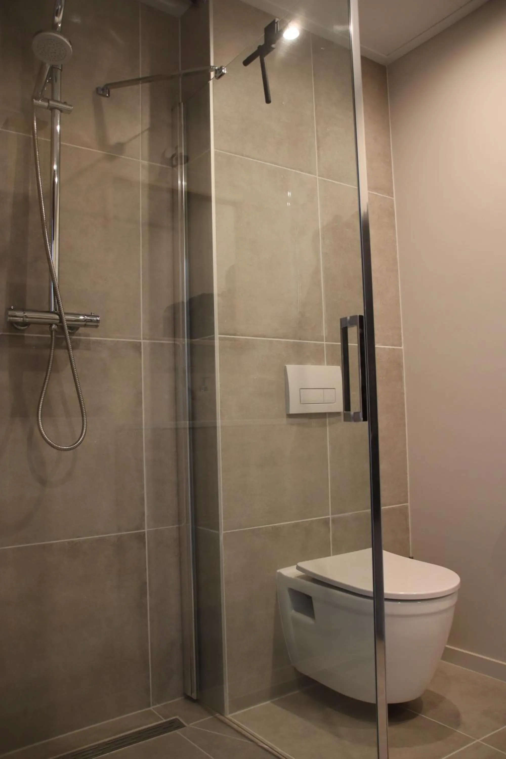 Bathroom in B&B Schotererf