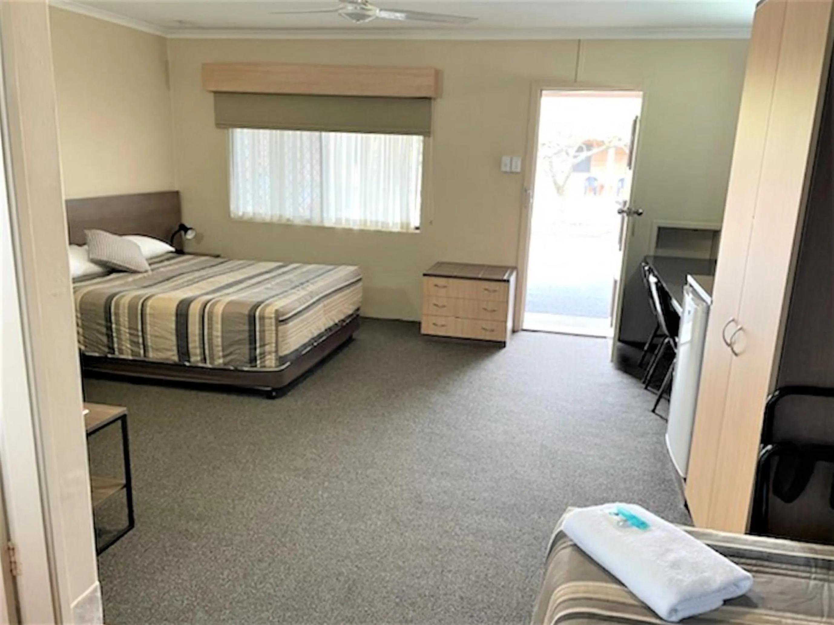 Bed in Milgate Motel