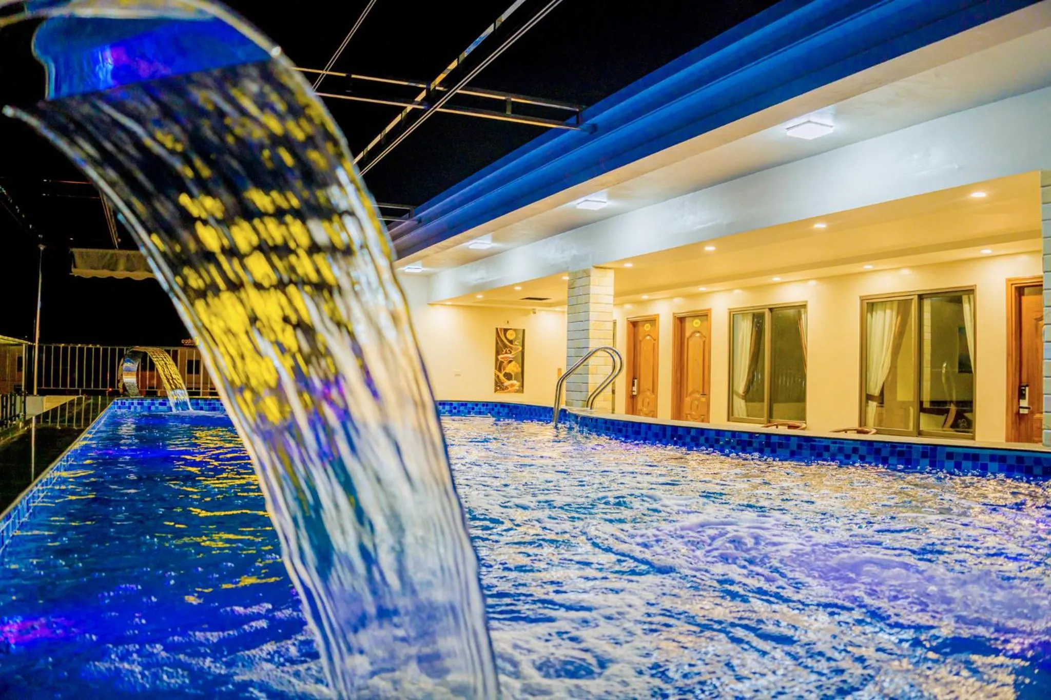 Swimming pool in QUANG VINH HOTEL