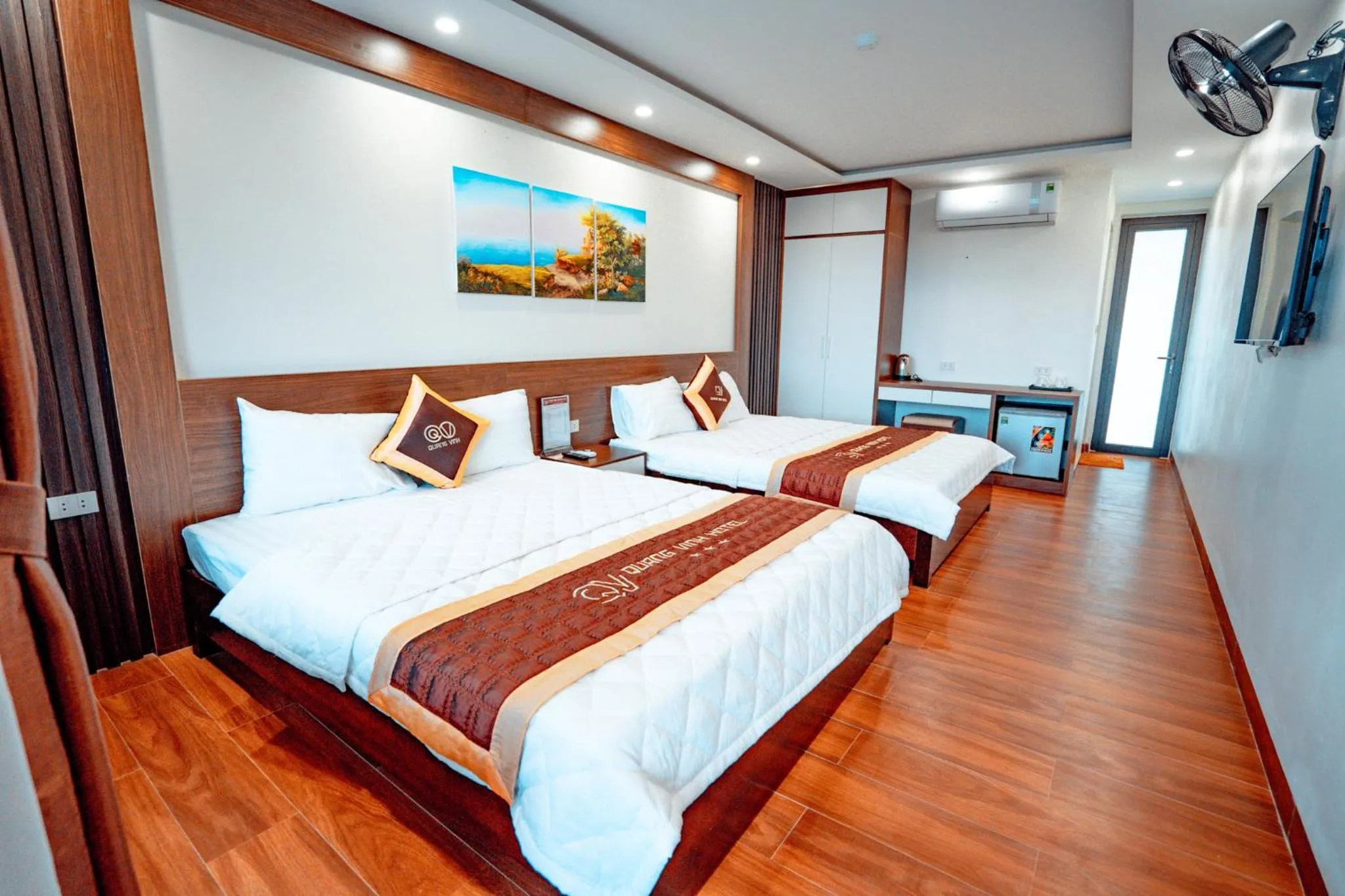 Bedroom in QUANG VINH HOTEL