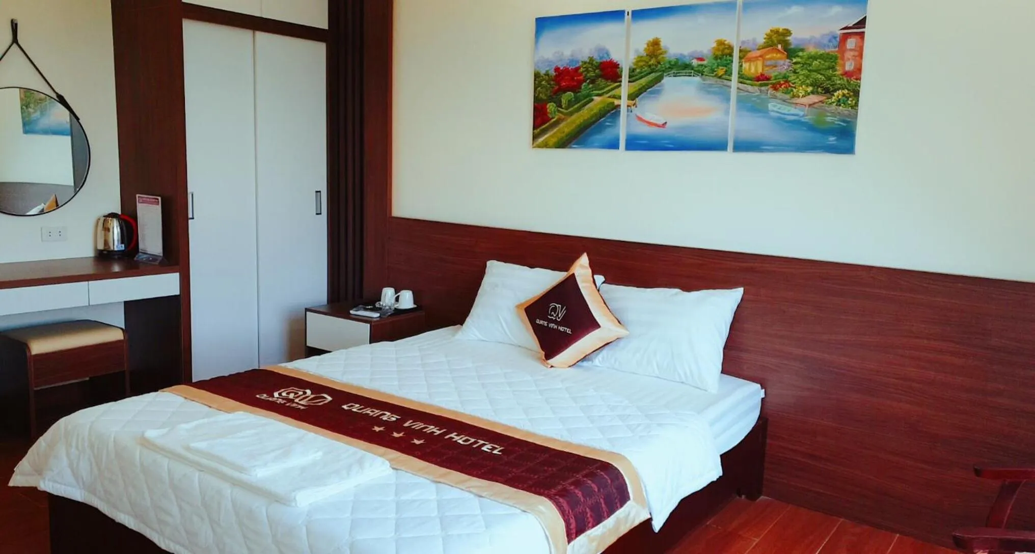 Bedroom in QUANG VINH HOTEL