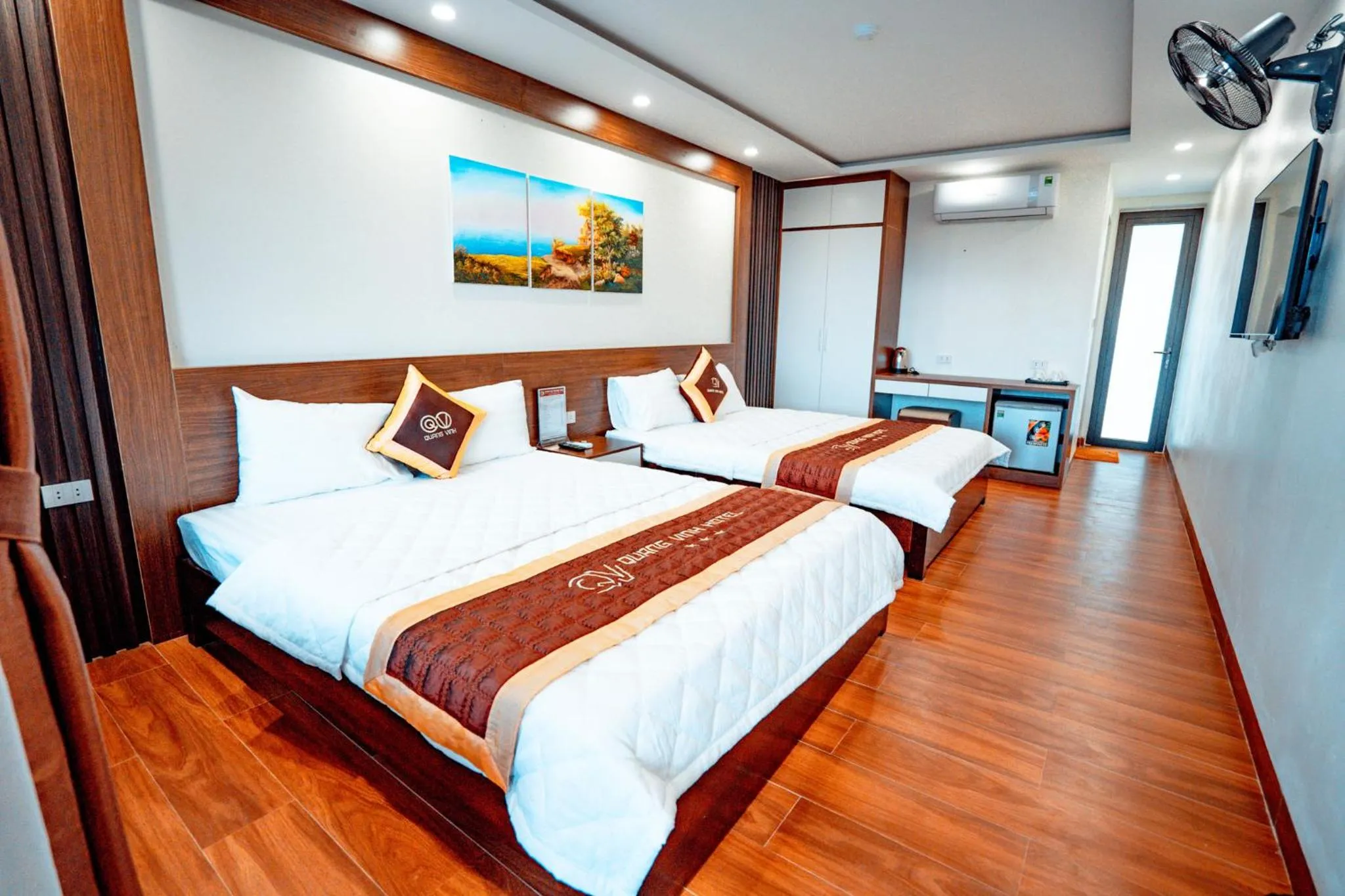 Bedroom in QUANG VINH HOTEL