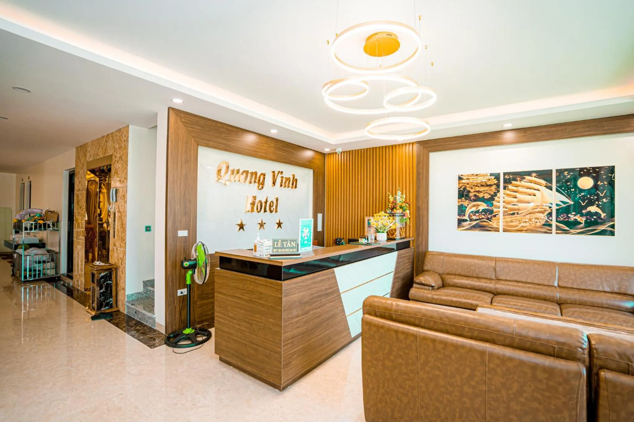 Lobby or reception in QUANG VINH HOTEL
