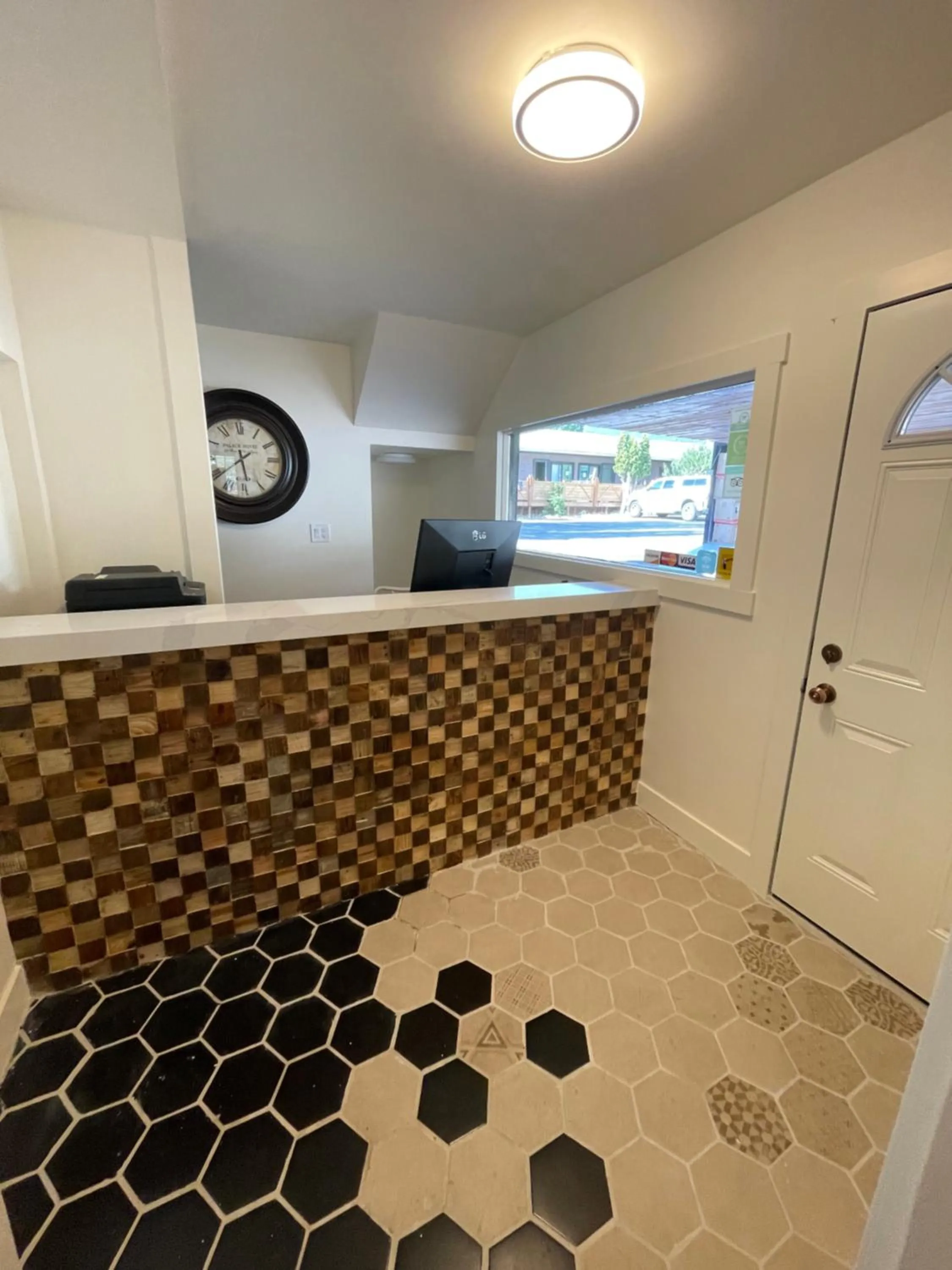 Lobby or reception in Destination INN